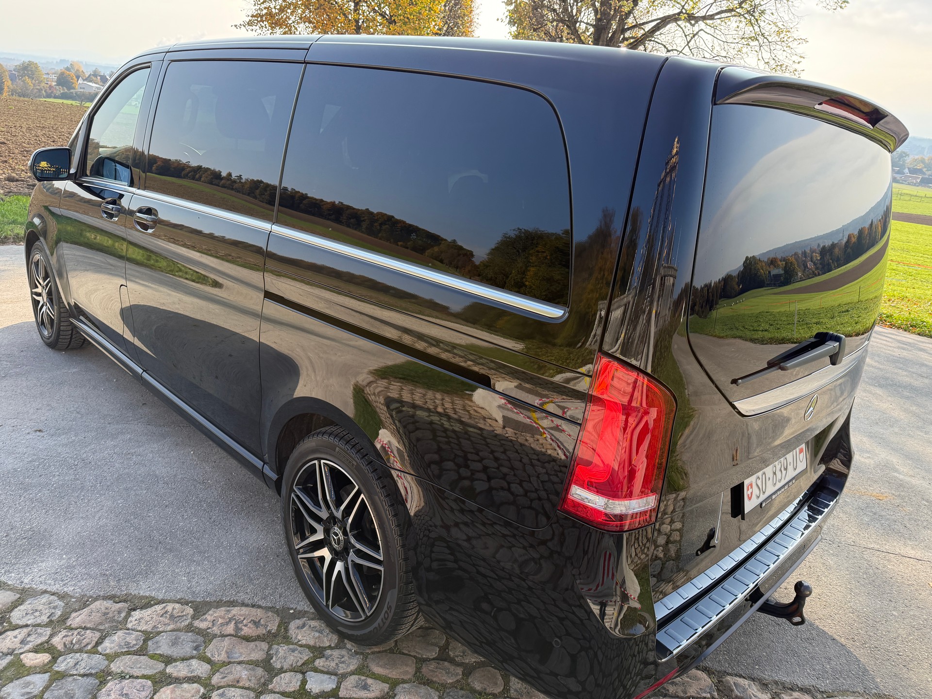 MERCEDES-BENZ V 300 d lang Avantgarde 4Matic 9G-Tronic-image-7