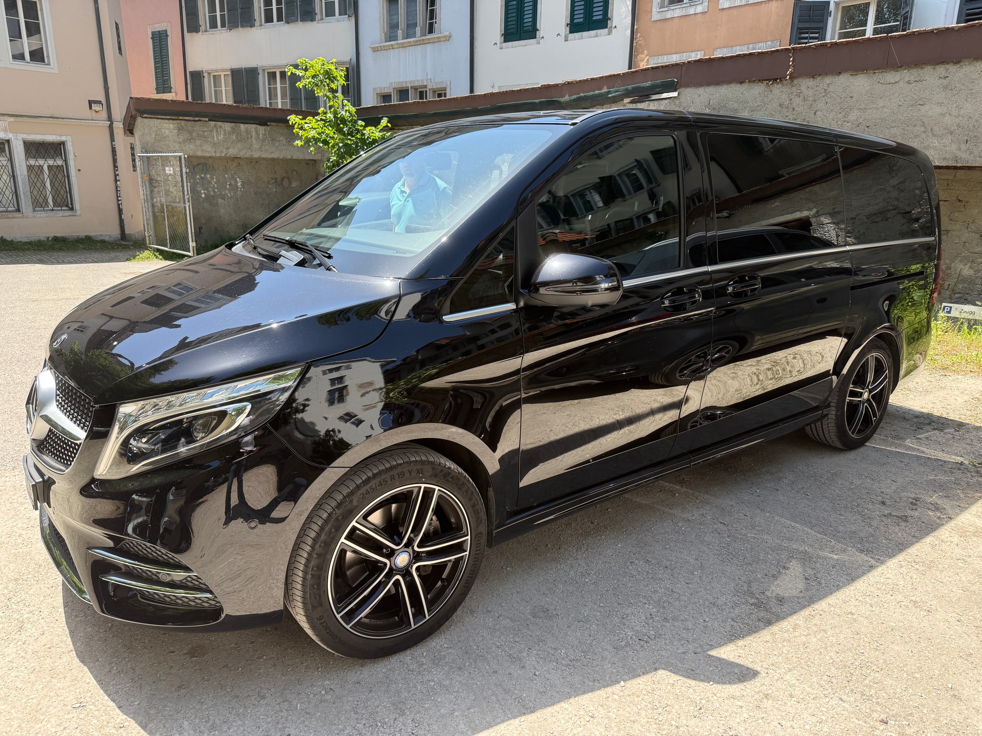 MERCEDES-BENZ V 300 d lang Avantgarde 4Matic 9G-Tronic-image-21