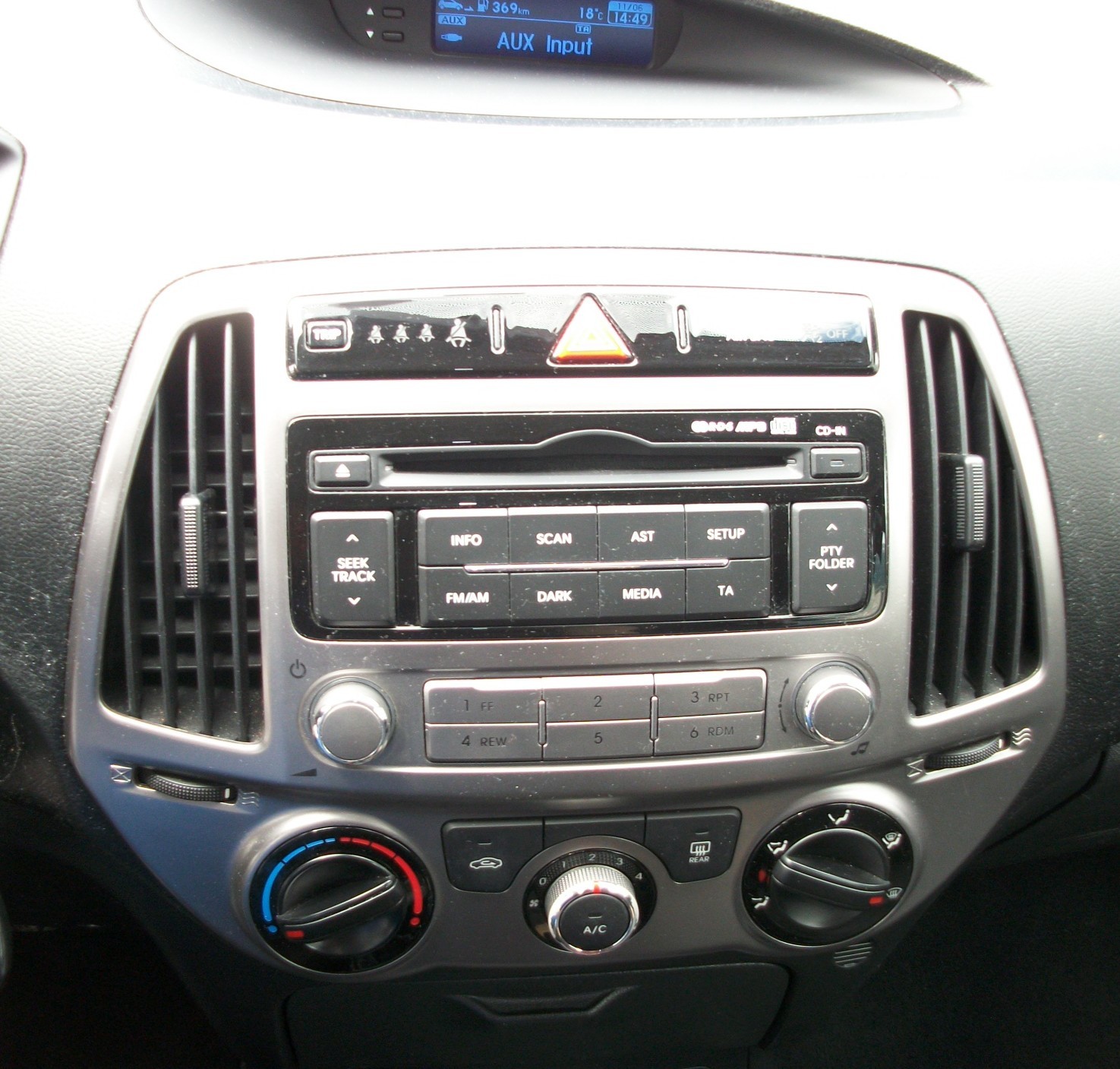 HYUNDAI Comfort-image-11