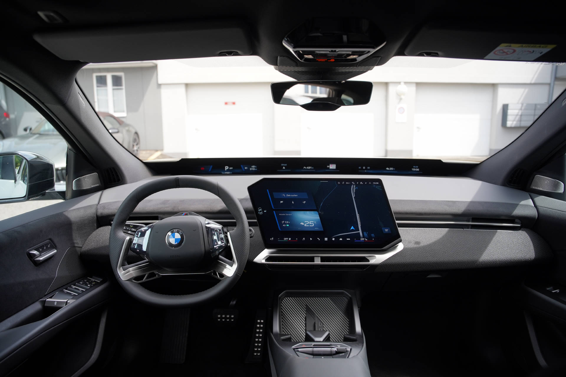 BMW BMW iX3 50 xDrive M Sport Pro-image-11