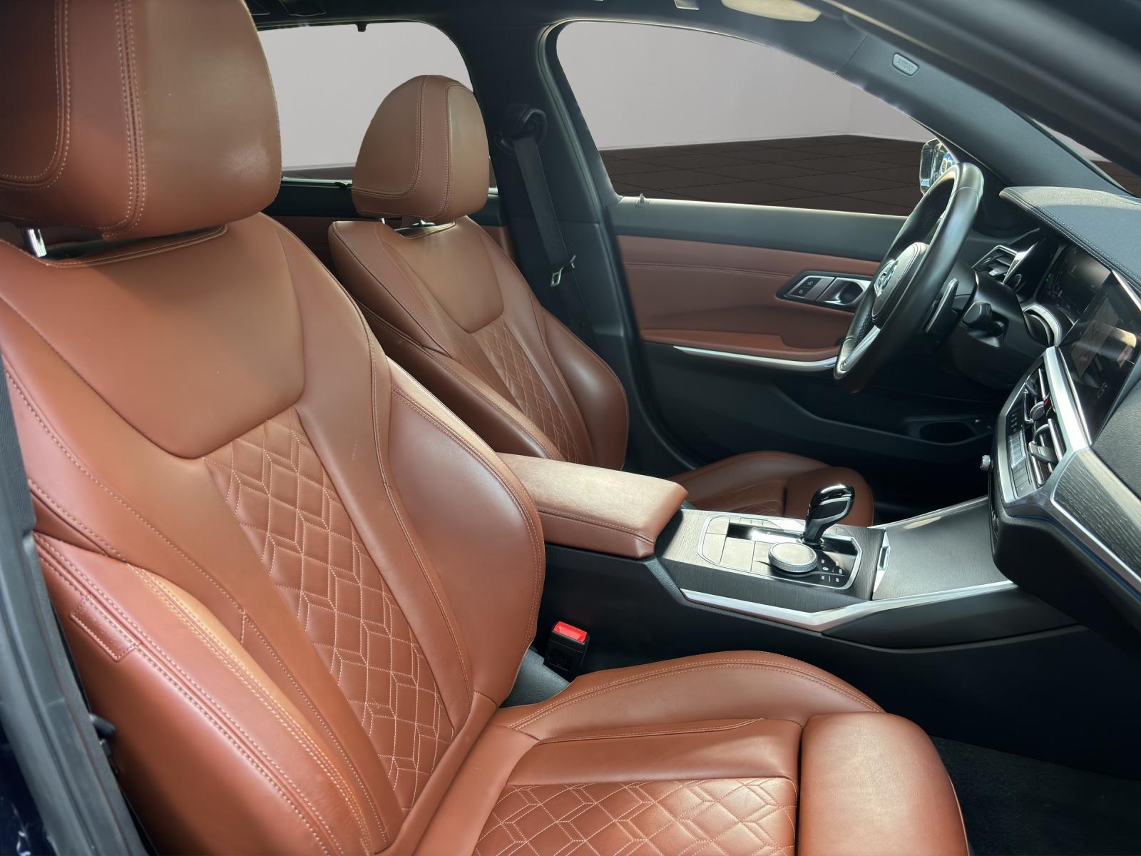 BMW 330e xDrive SAG Touring-image-10