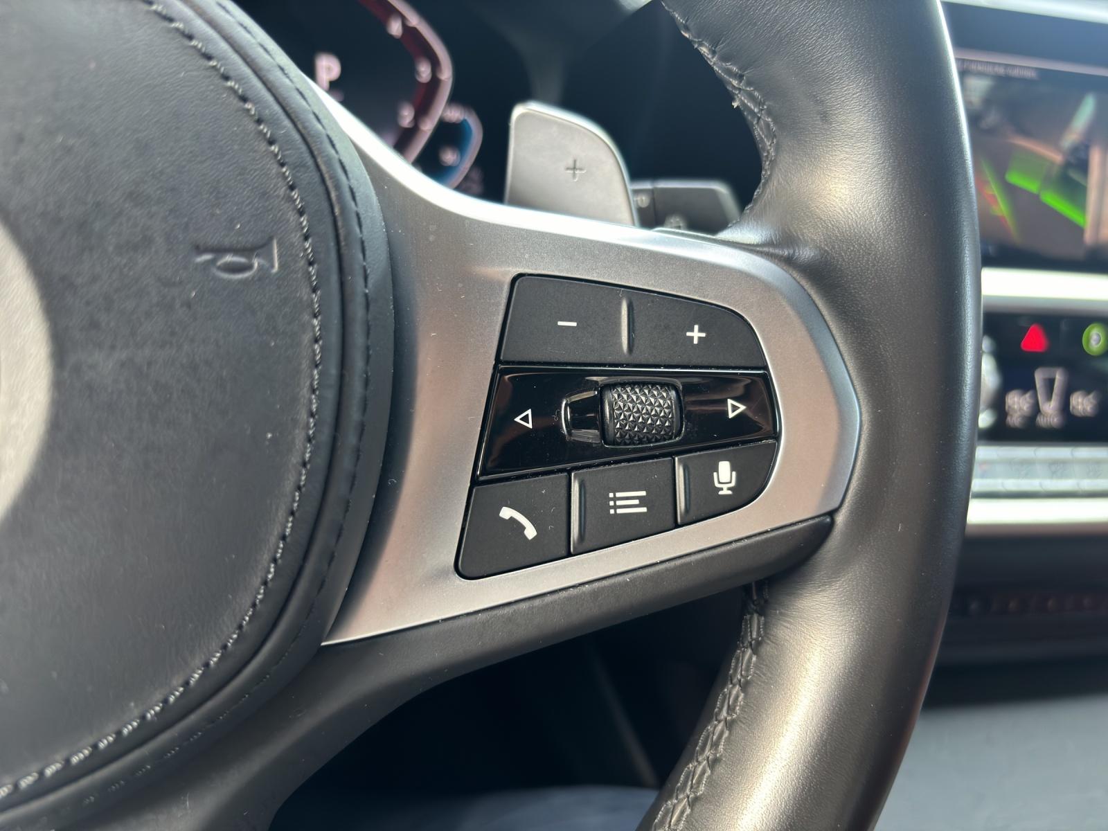 BMW 330e xDrive SAG Touring-image-15
