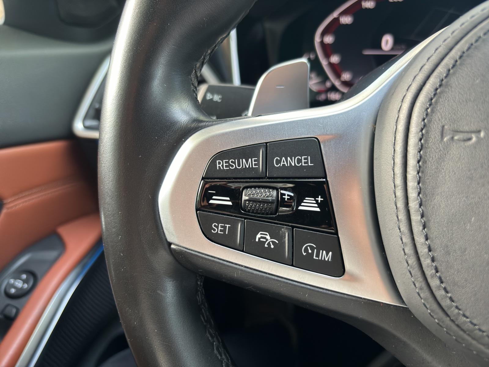 BMW 330e xDrive SAG Touring-image-16