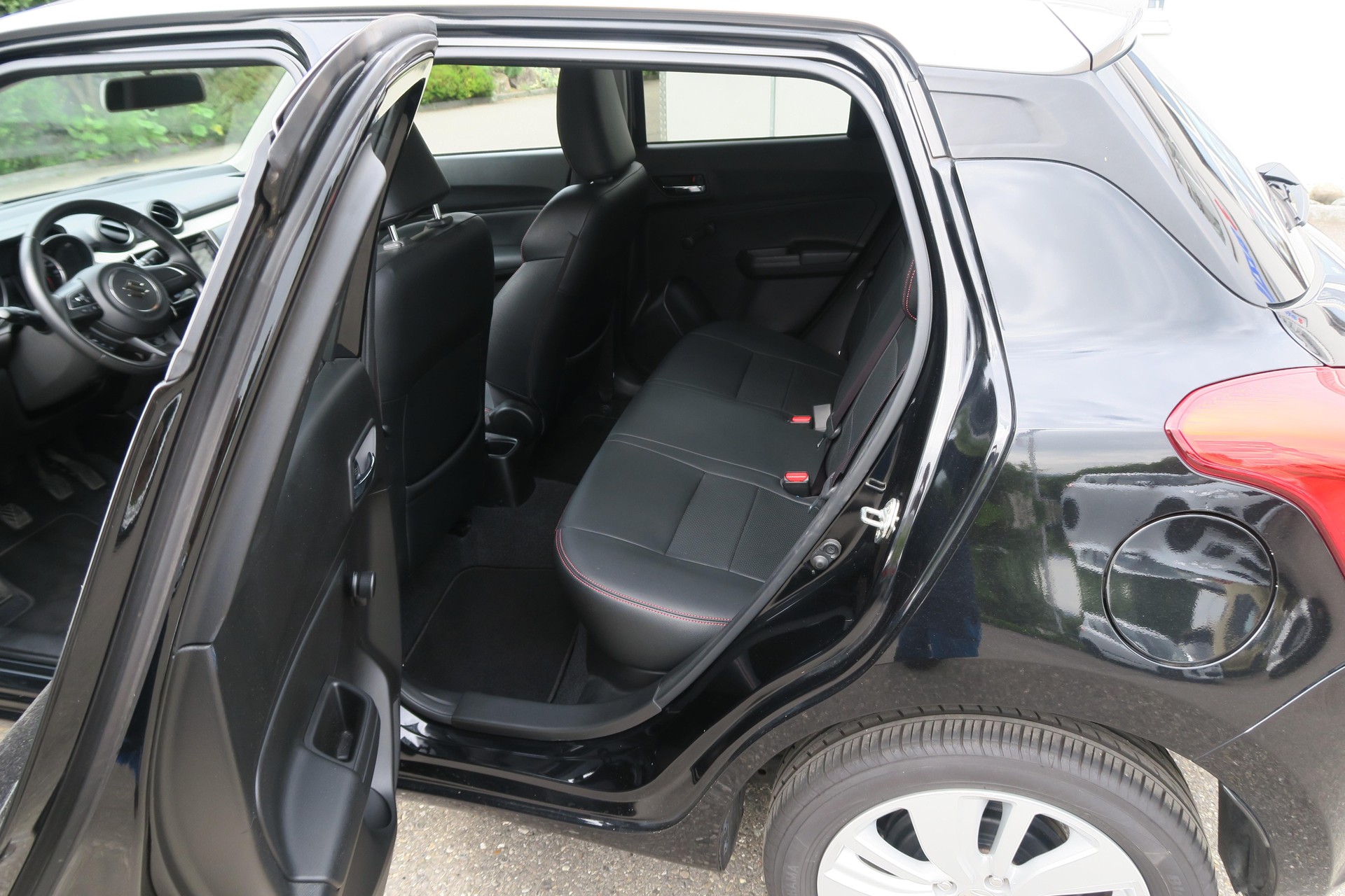 SUZUKI Swift 1.2 Tradizio 4x4-image-5