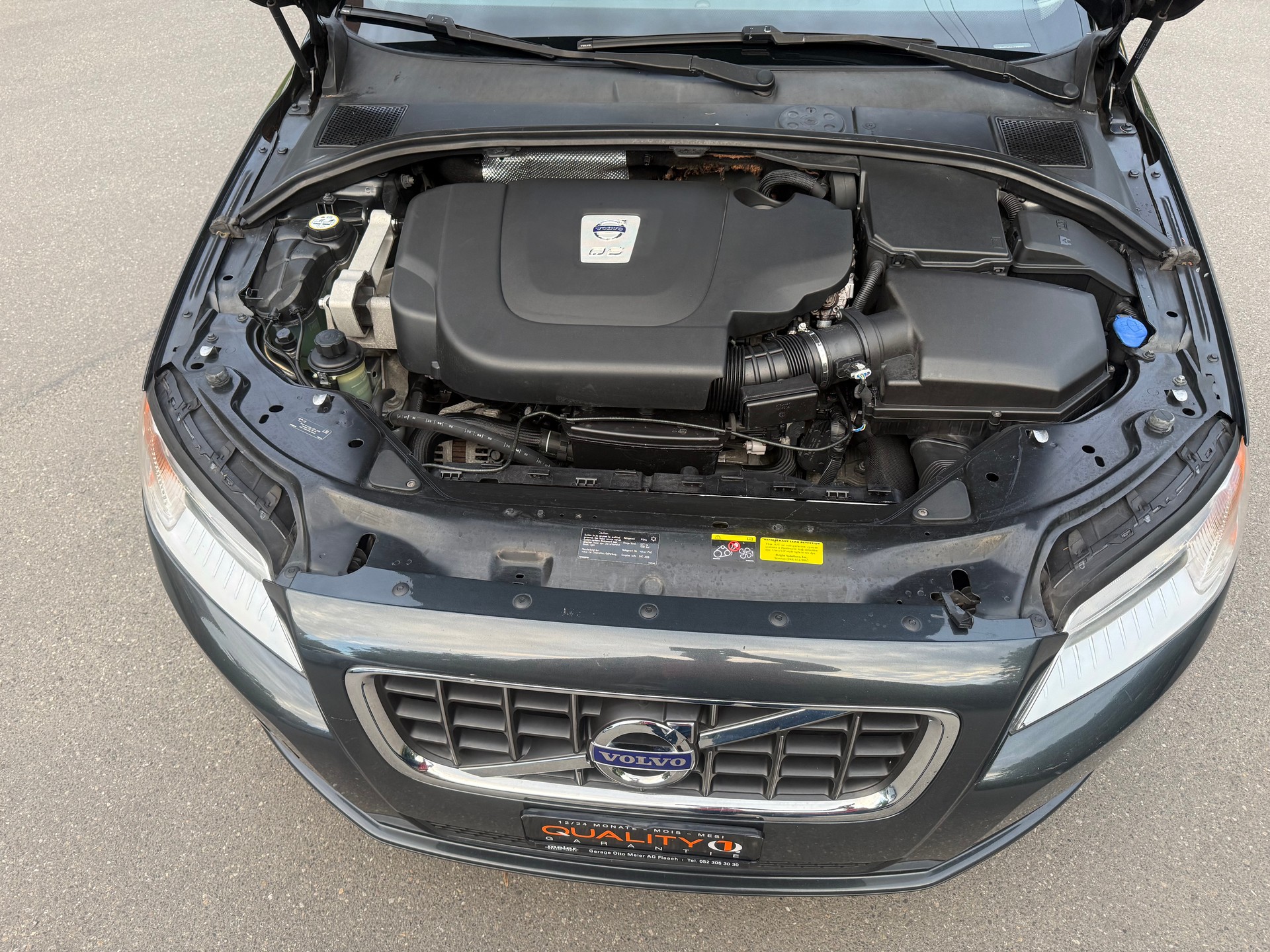 VOLVO V70 2.4D Momentum Geartronic-image-24