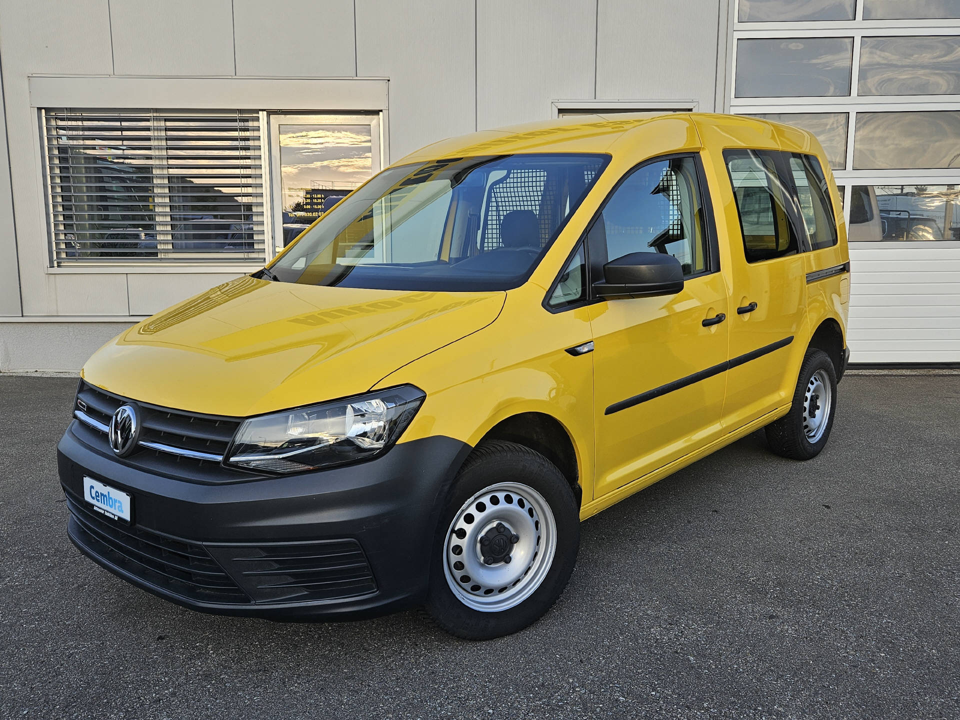 VW Caddy Kaw. 2.0 TDI 122 BMT 4motion * Frisch ab MFK *-image-1