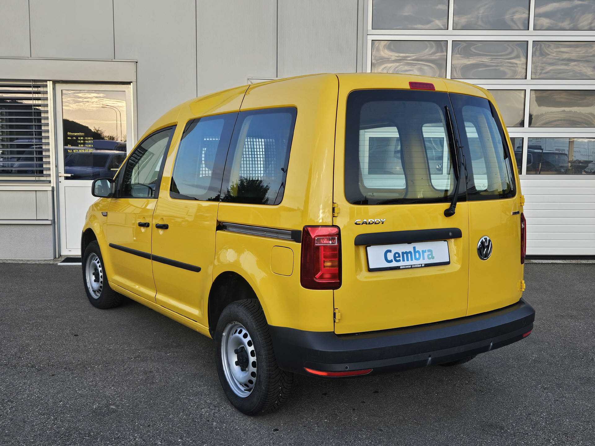 VW Caddy Kaw. 2.0 TDI 122 BMT 4motion * Frisch ab MFK *-image-7
