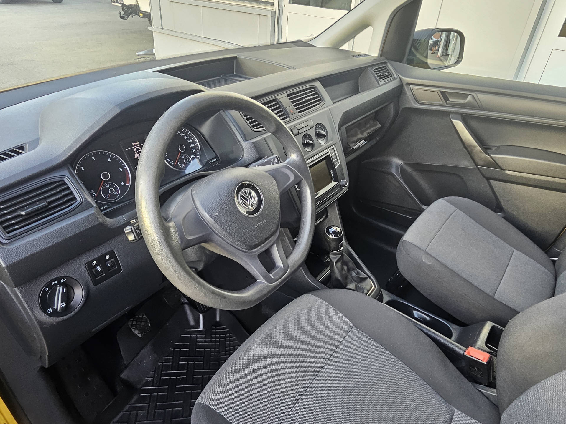 VW Caddy Kaw. 2.0 TDI 122 BMT 4motion * Frisch ab MFK *-image-9