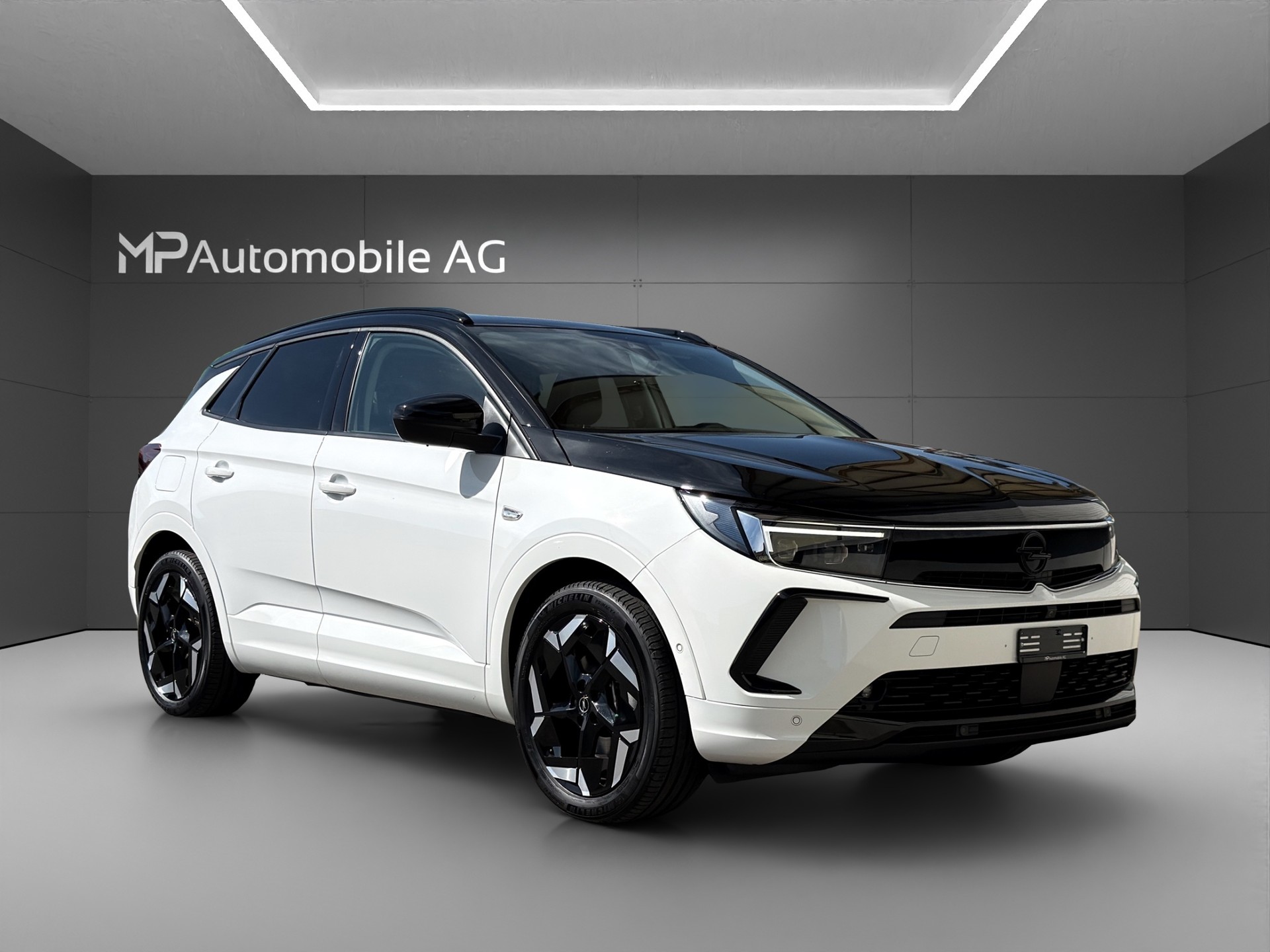 OPEL Grandland 1.6 Hybrid4 GSe Automatik-image-1