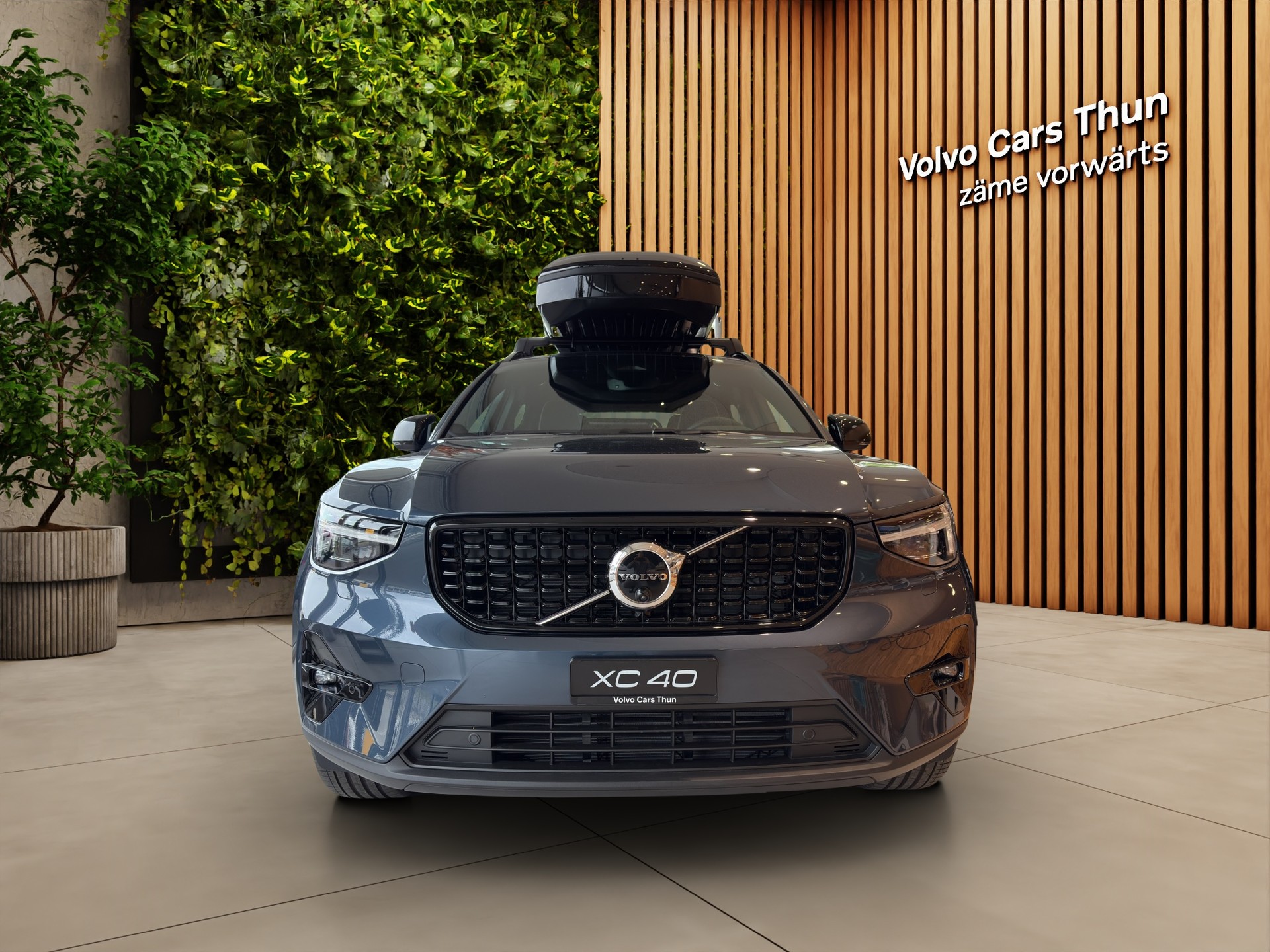 VOLVO XC40 2.0 B4 MH Ultra Dark-image-1