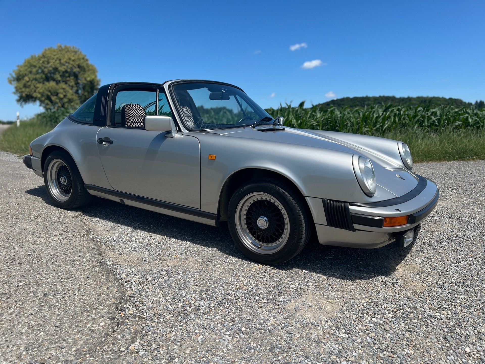 PORSCHE SC 3.0 Targa-image-1