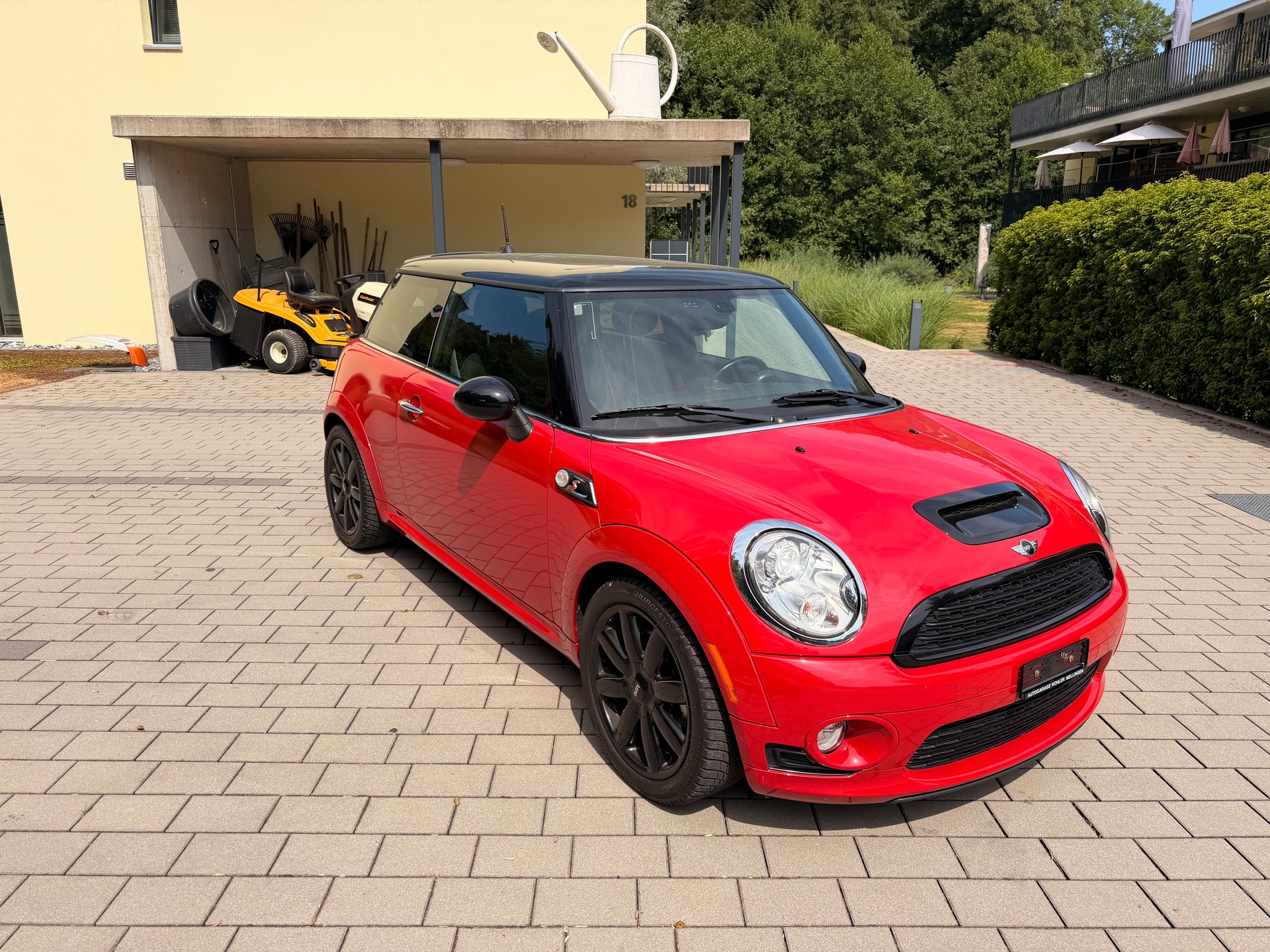 MINI Cooper S Steptronic-image-1
