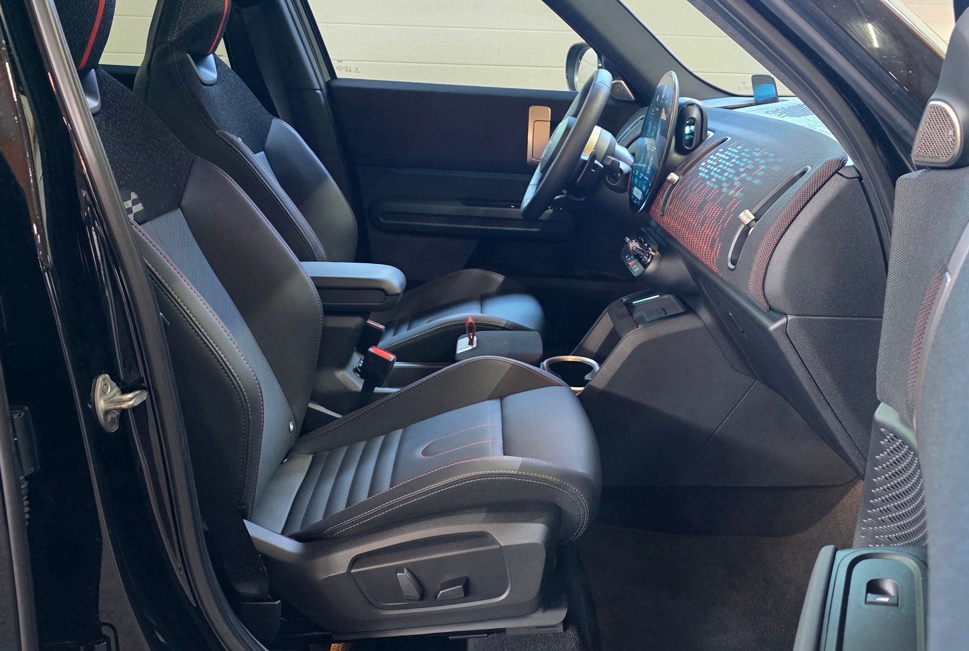MINI Countryman John Cooper Works ALL4 *XL-Paket*Abstandsregler*Spurhalteassistent*Verstellbare Rücksitze*360°Kamera*AHK*-image-25