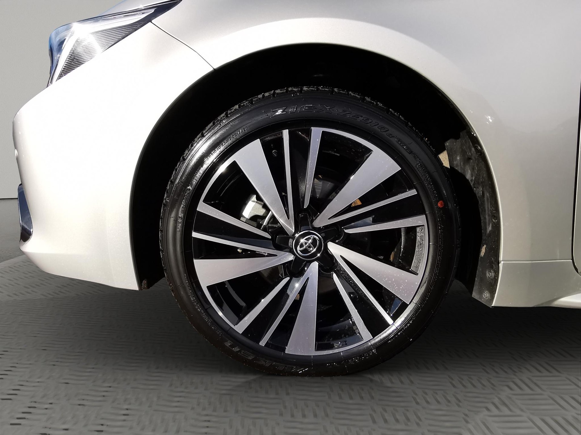 TOYOTA Corolla Touring Sports 1.8 HSD Trend-image-9