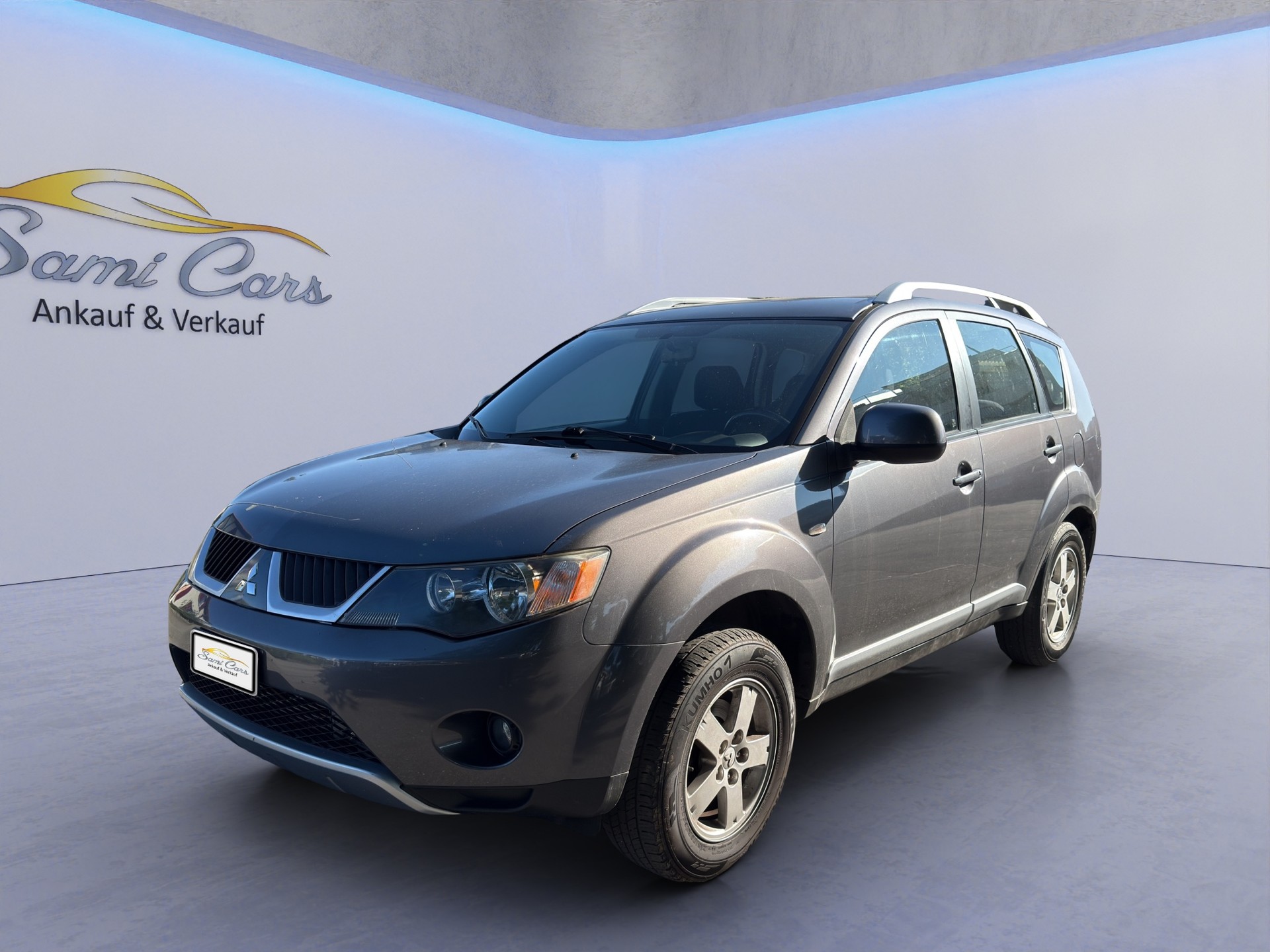 MITSUBISHI Outlander 2.0 DID Instyle 4WD-image-1