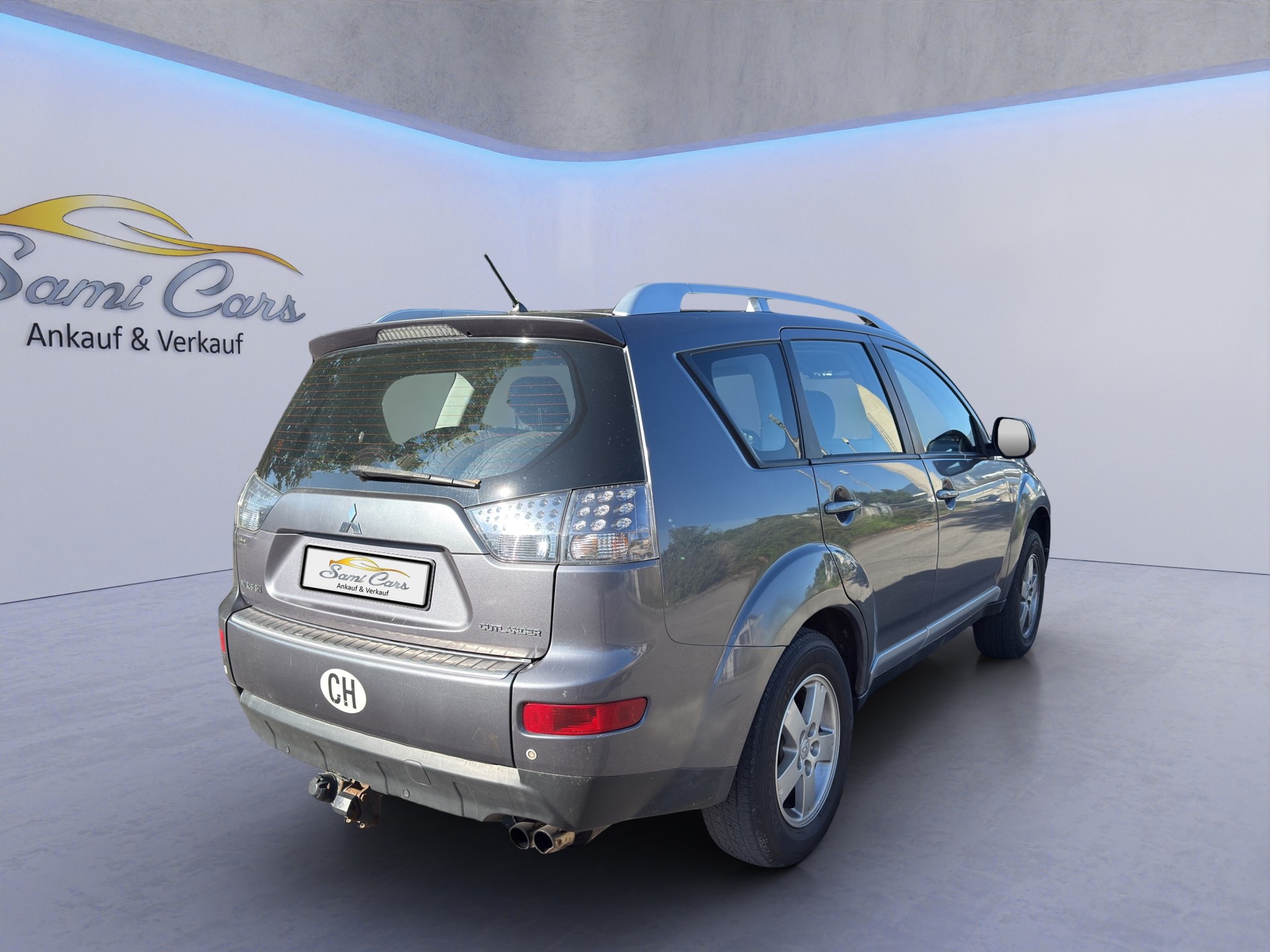 MITSUBISHI Outlander 2.0 DID Instyle 4WD-image-5