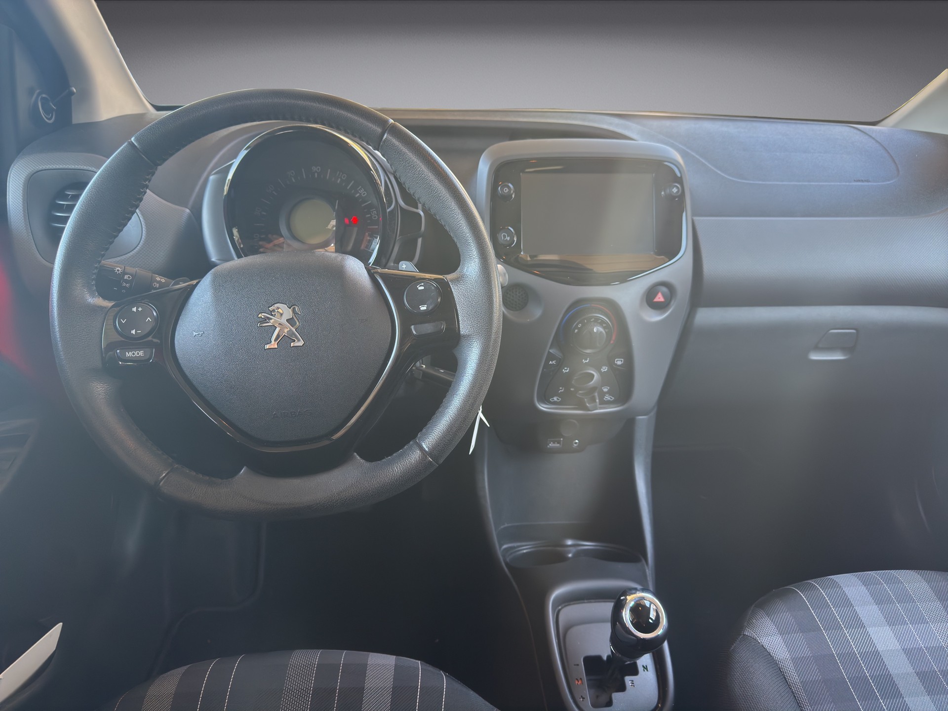 PEUGEOT 108 1.0 VTi Active ETG-image-6