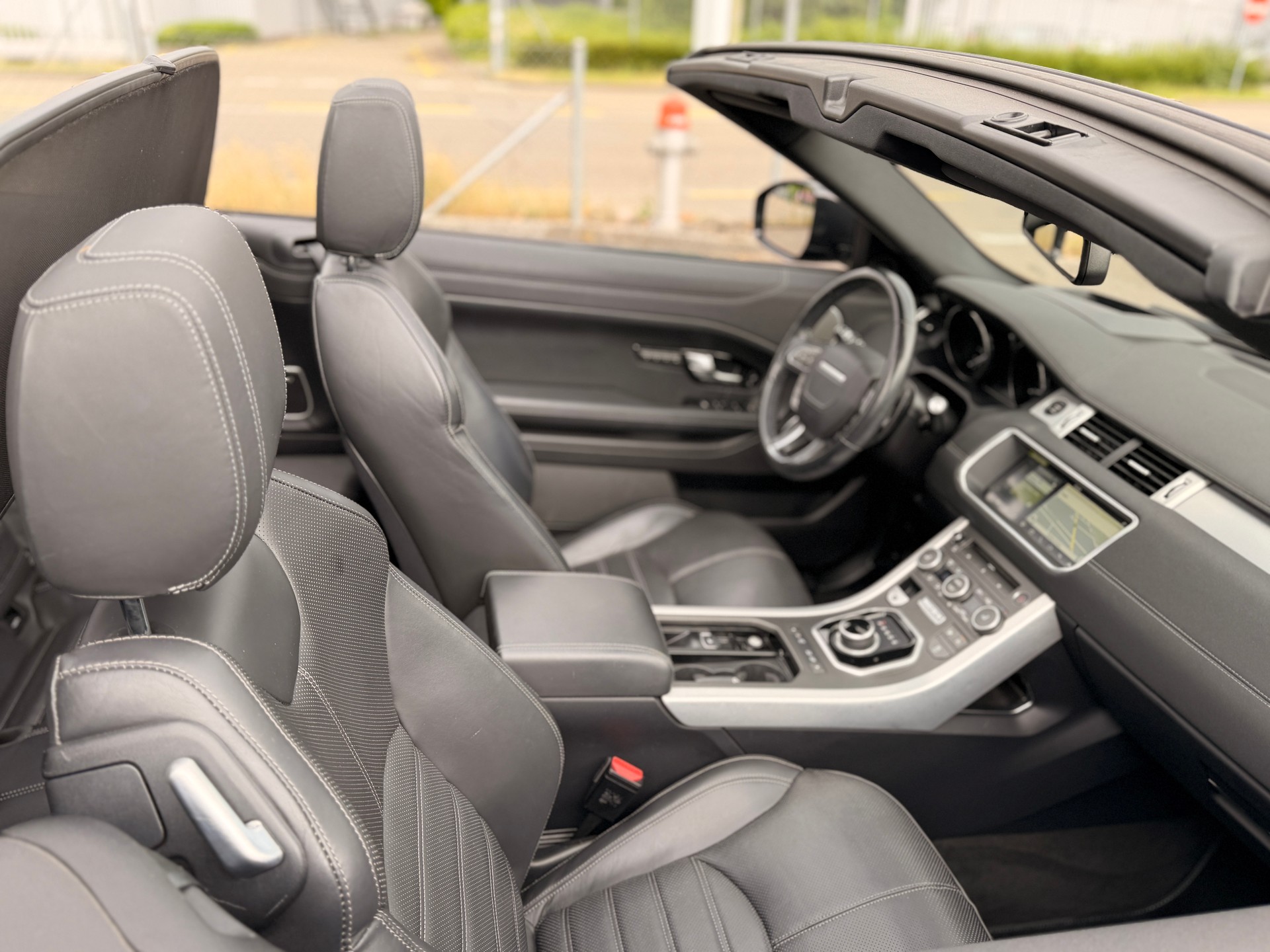 LAND ROVER Range Rover Evoque Convert. 2.0Si4 HSE Dynamic AT9-image-15