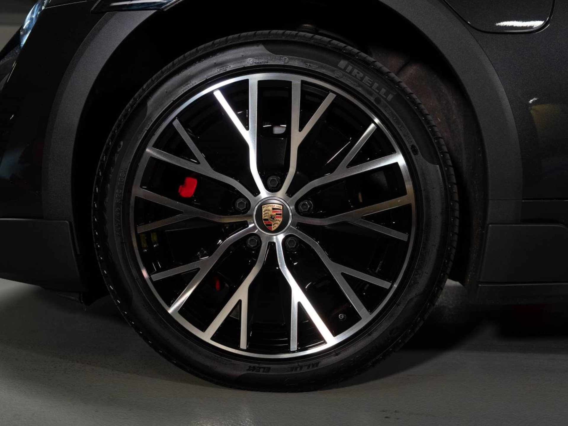 PORSCHE Taycan 4S Cross Turismo (MY23)-image-20