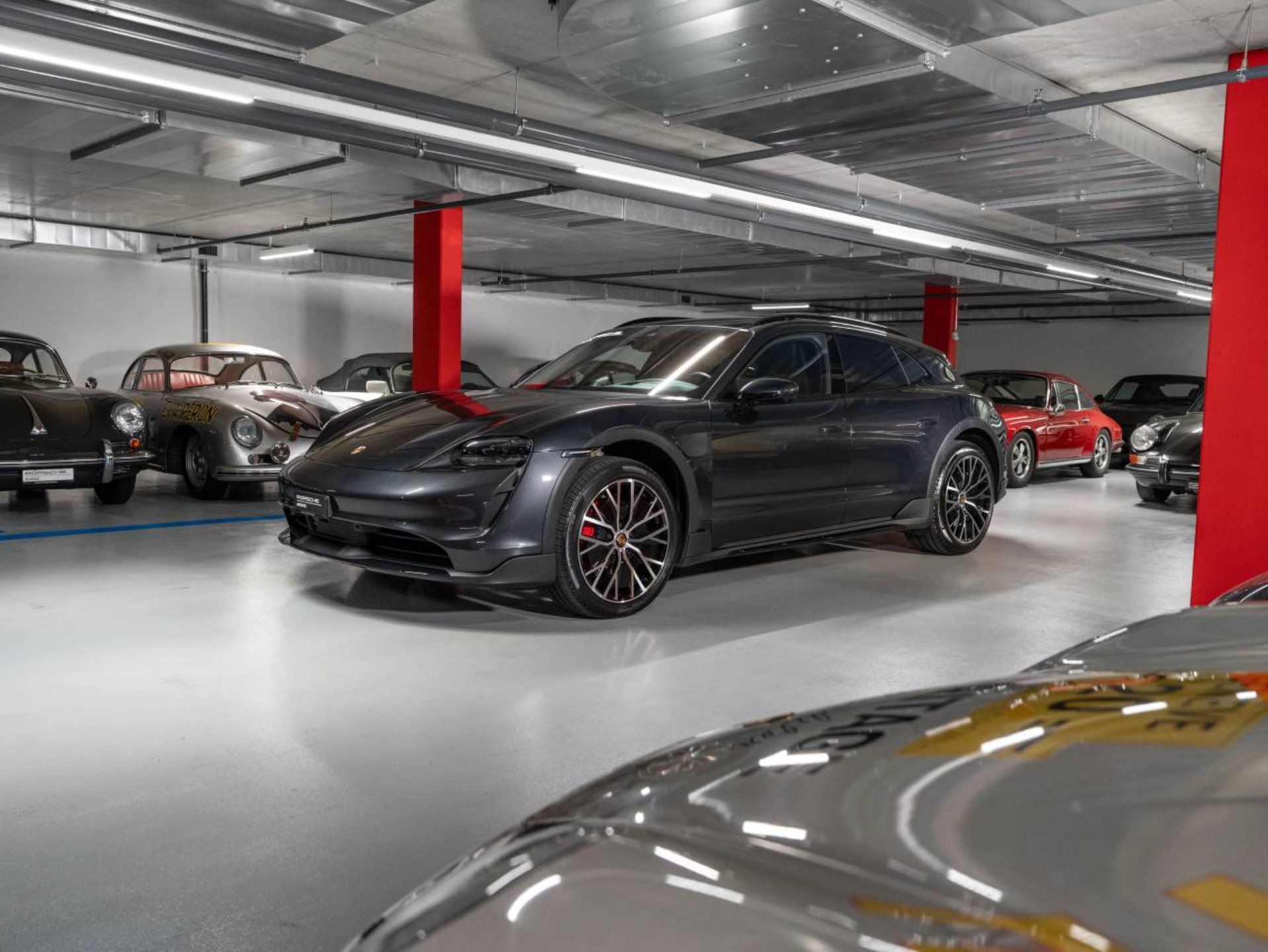 PORSCHE Taycan 4S Cross Turismo (MY23)-image-0