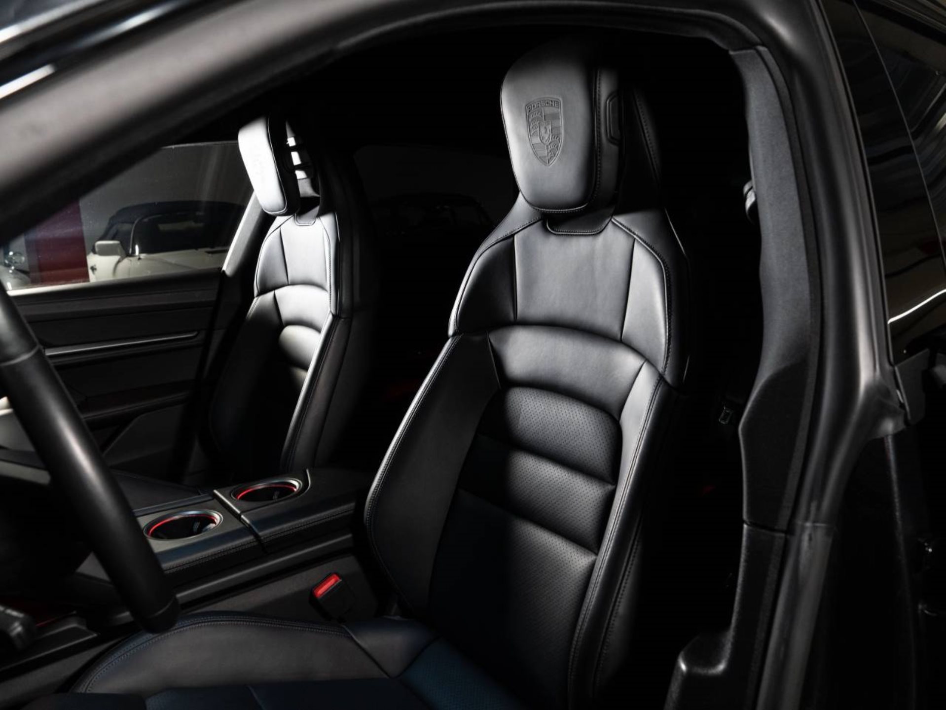 PORSCHE Taycan 4S Cross Turismo (MY23)-image-9