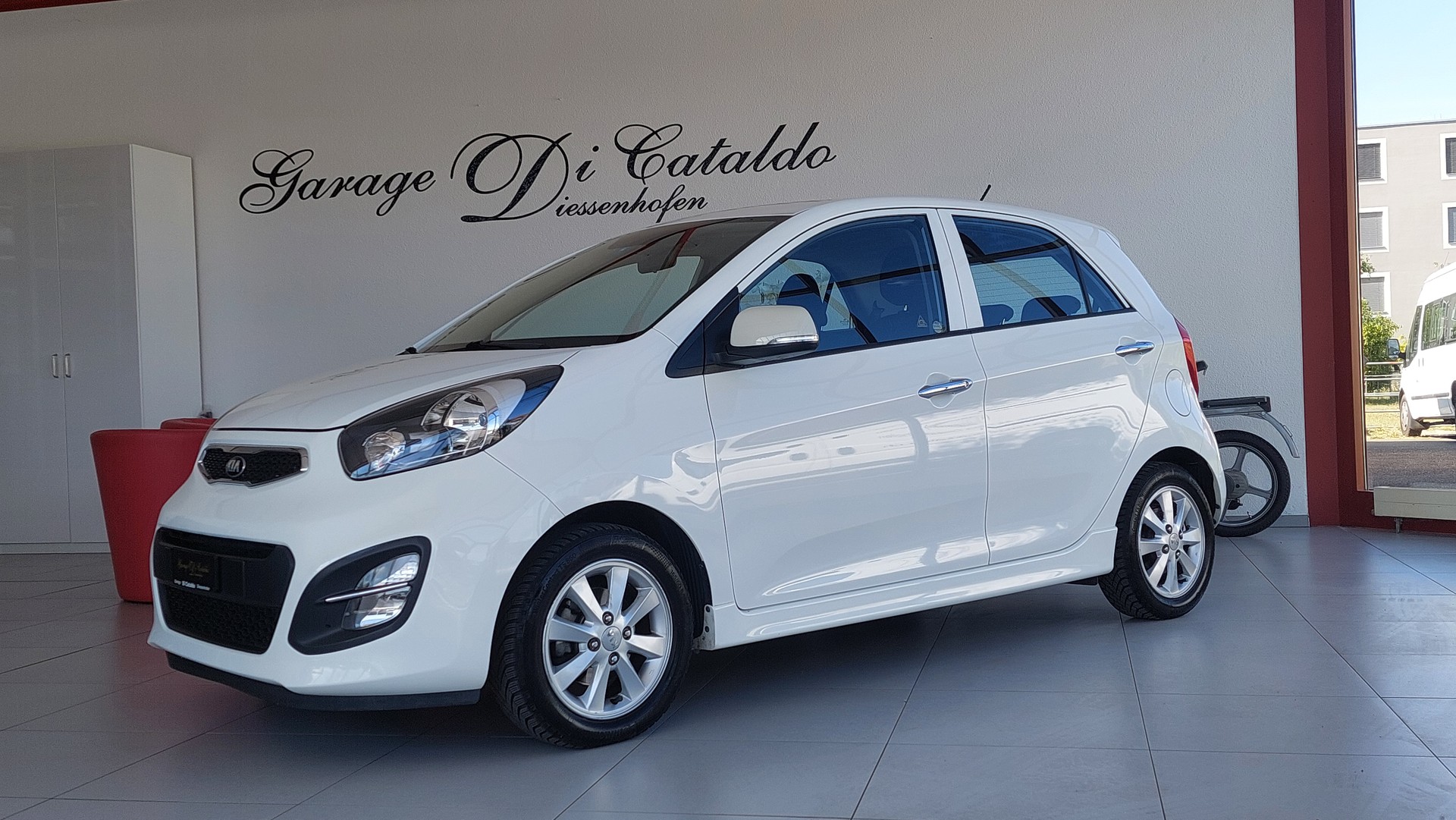 KIA Picanto 1.2 CVVT Style Automatic-image-1