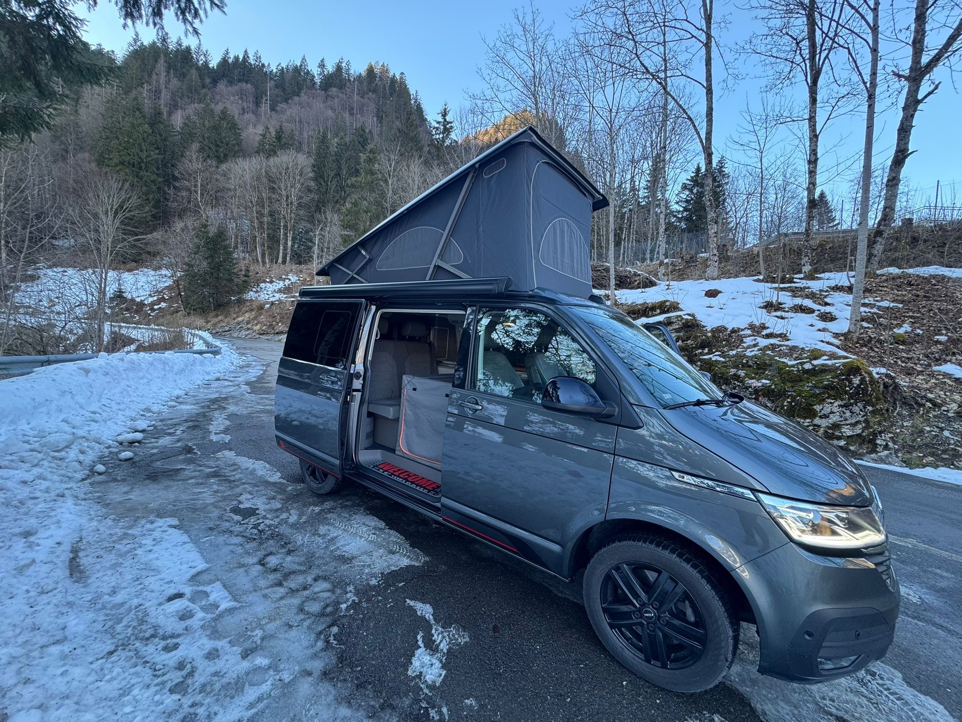 VW T6.1 California 2.0 TDI Ocean Liberty 4Motion DSG-image-14