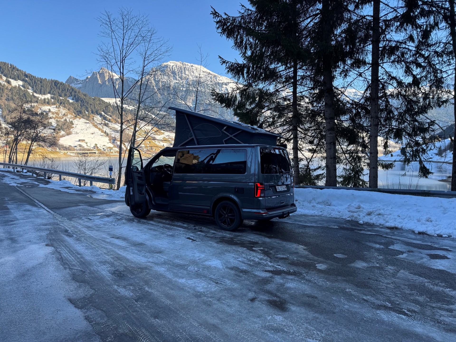 VW T6.1 California 2.0 TDI Ocean Liberty 4Motion DSG-image-7