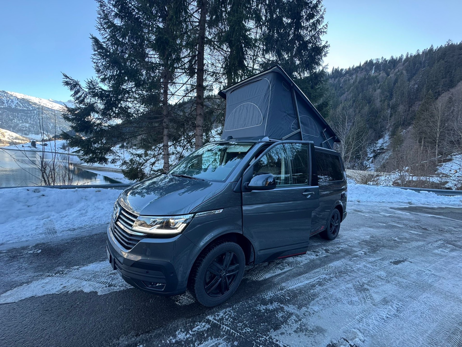 VW T6.1 California 2.0 TDI Ocean Liberty 4Motion DSG-image-15