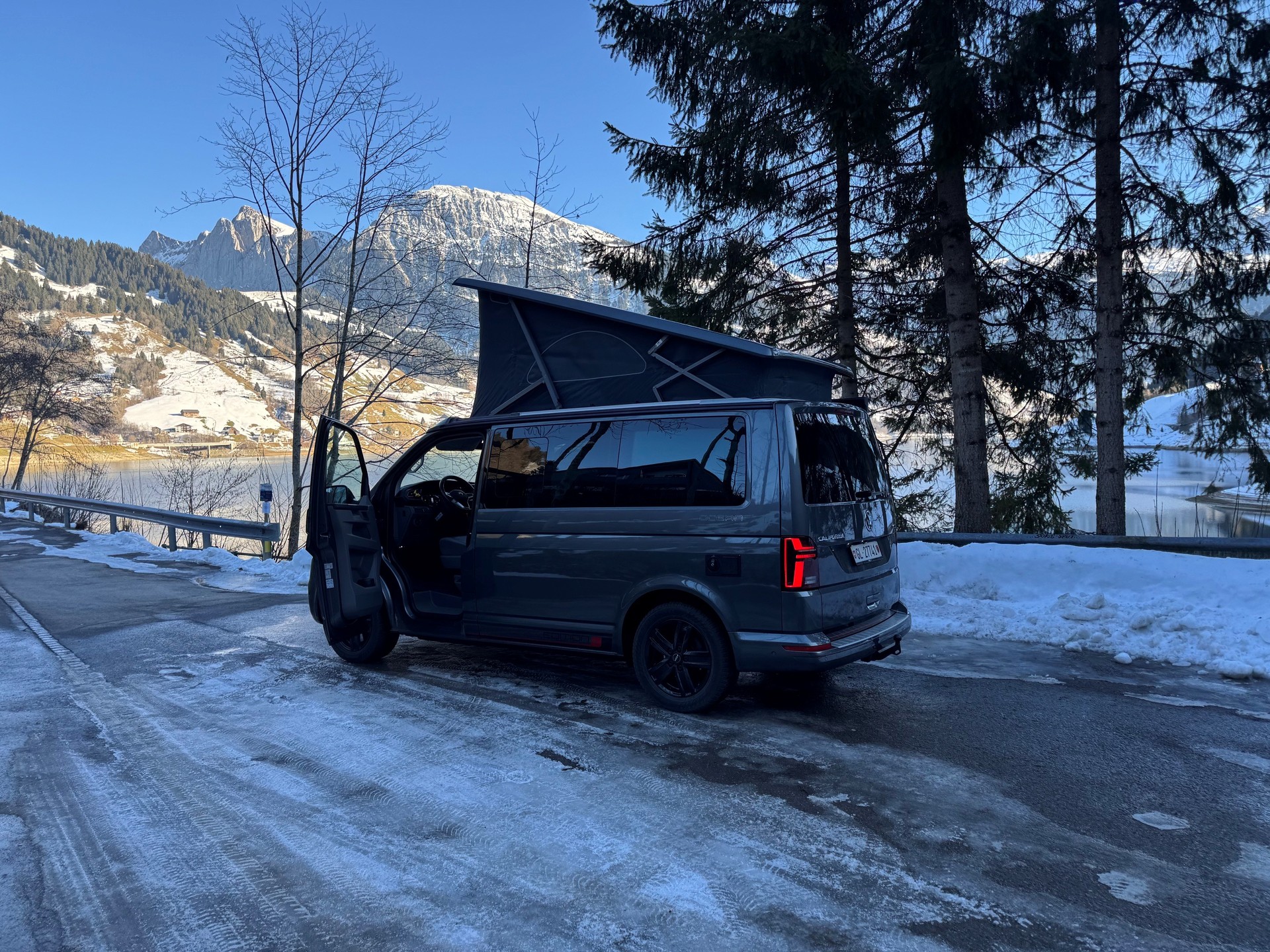 VW T6.1 California 2.0 TDI Ocean Liberty 4Motion DSG-image-6