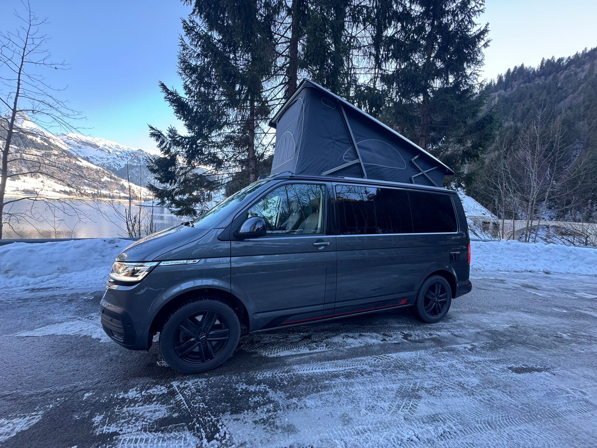 VW T6.1 California 2.0 TDI Ocean Liberty 4Motion DSG-image-13