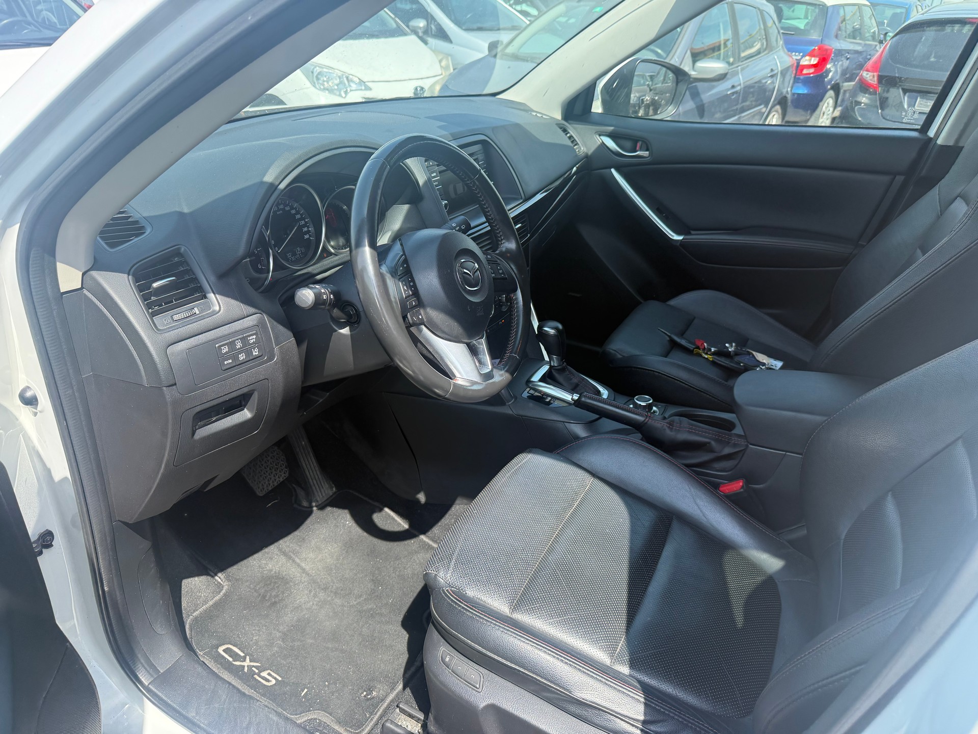 MAZDA CX-5 2.2 D HP Revolution AWD Automatic-image-4