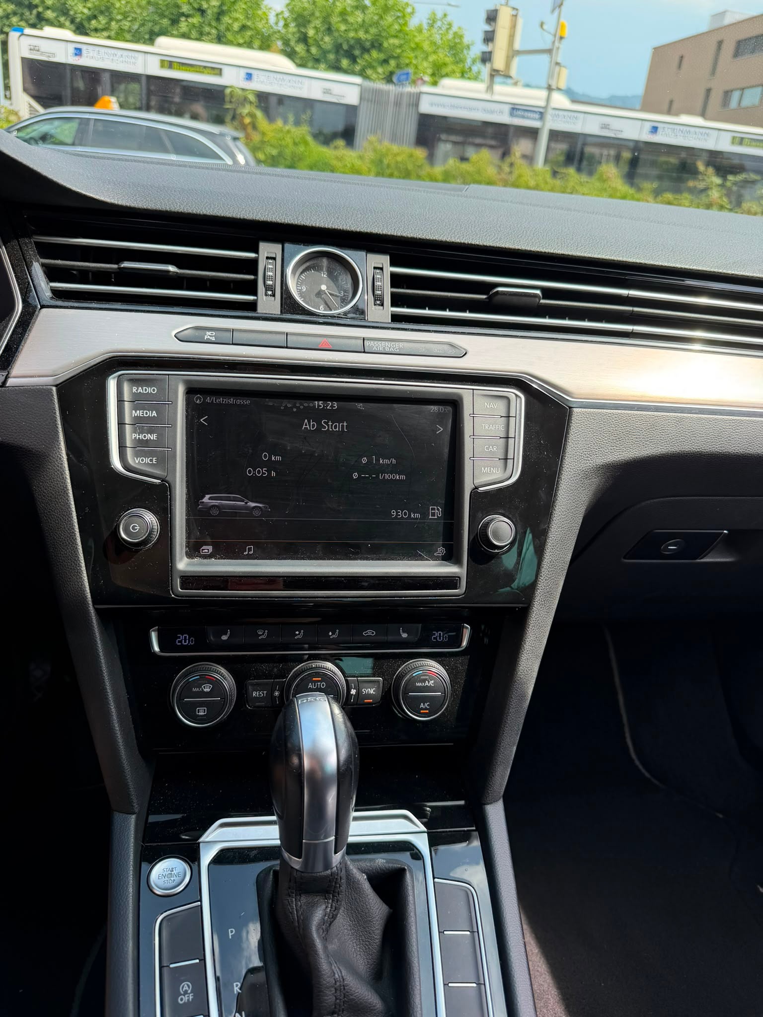 VW Passat 2.0 TDI BMT Highline-image-10