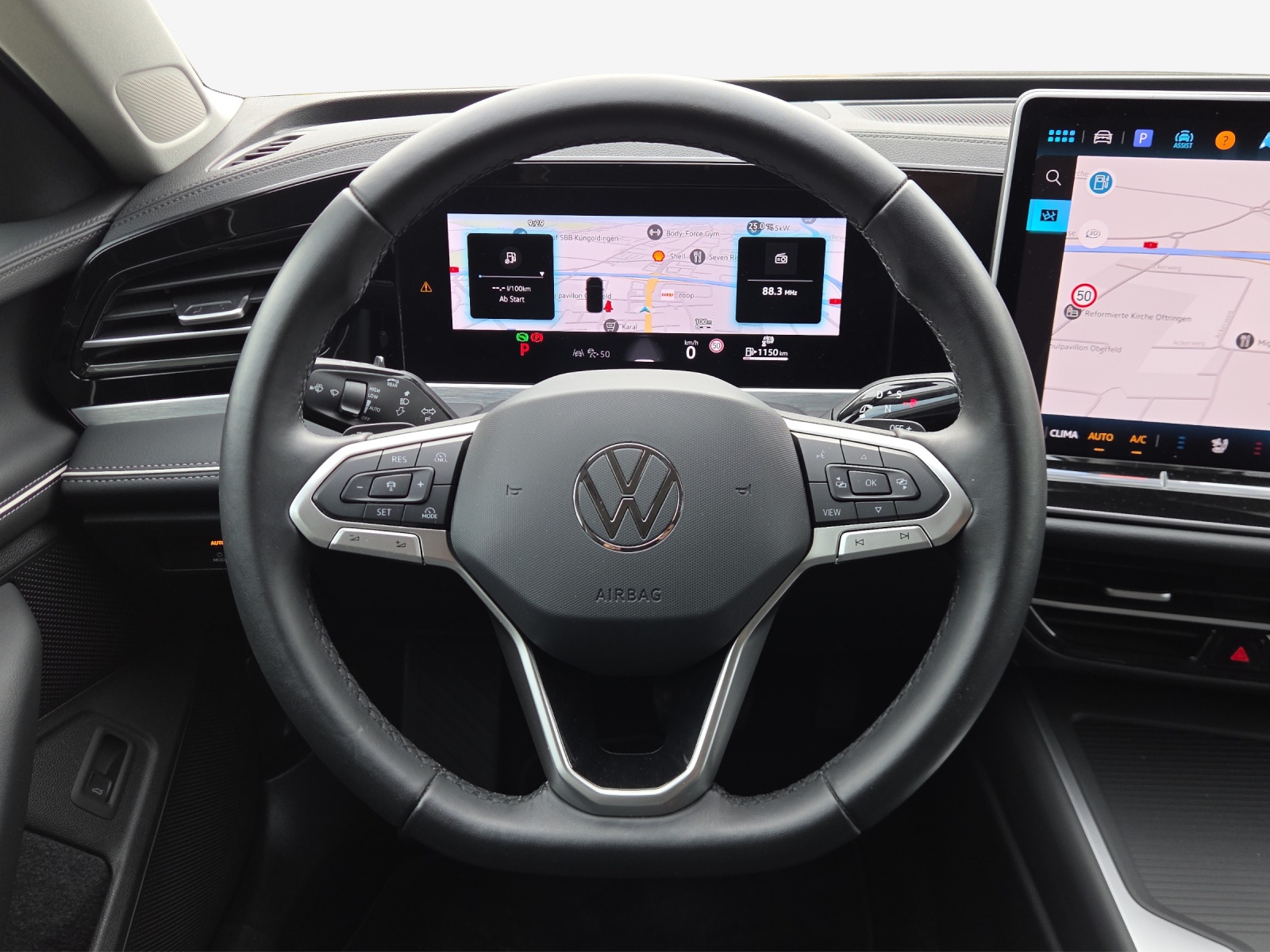 VW Passat Variant 2.0 TDI evo Business 4 Motion DSG-image-9