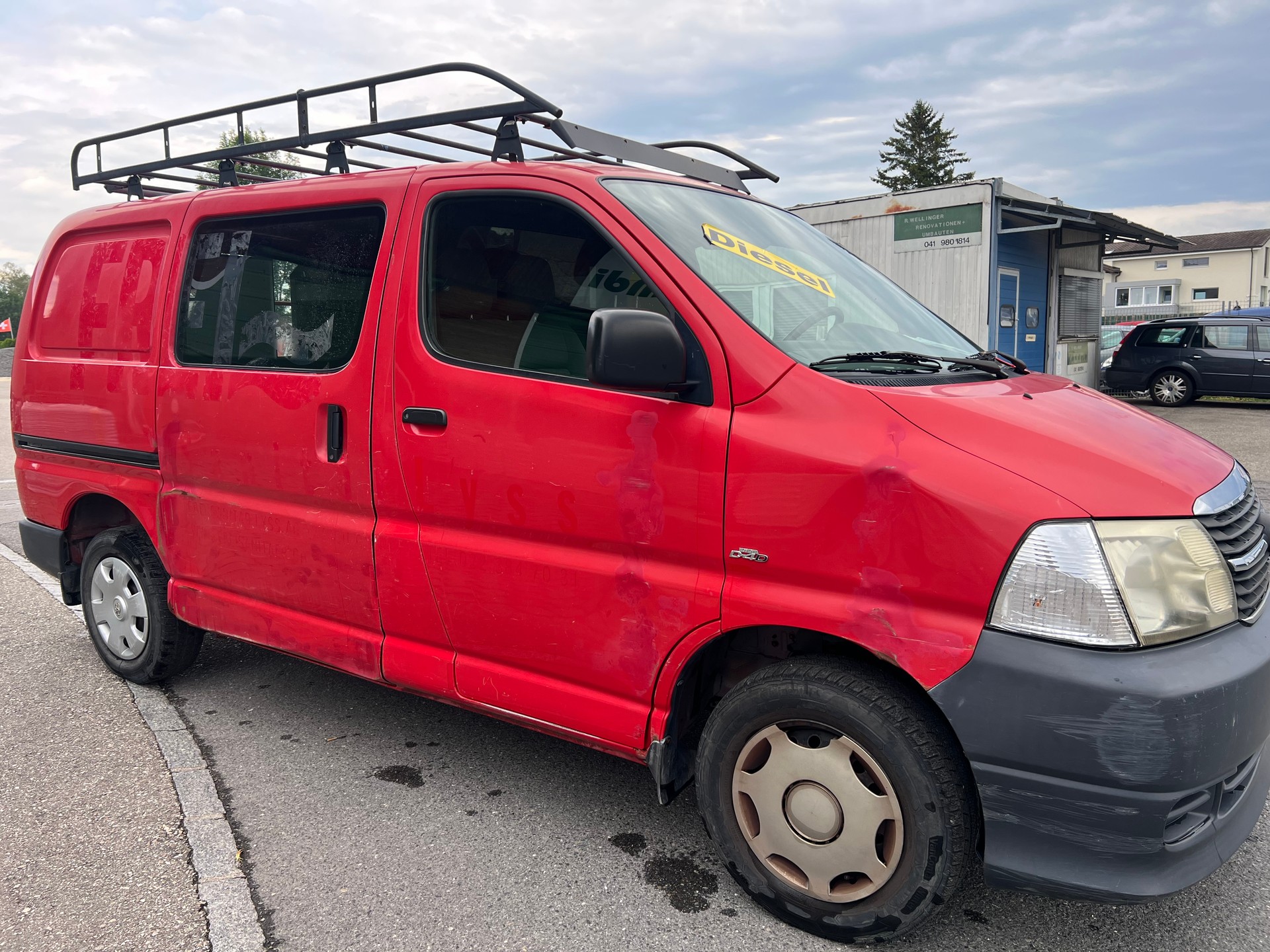 TOYOTA Hiace D-4D Van SWB-image-2
