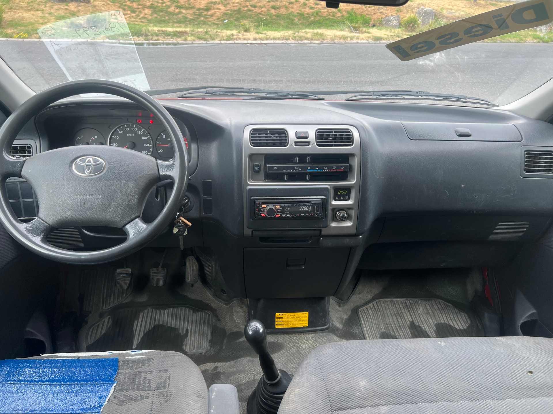 TOYOTA Hiace D-4D Van SWB-image-13