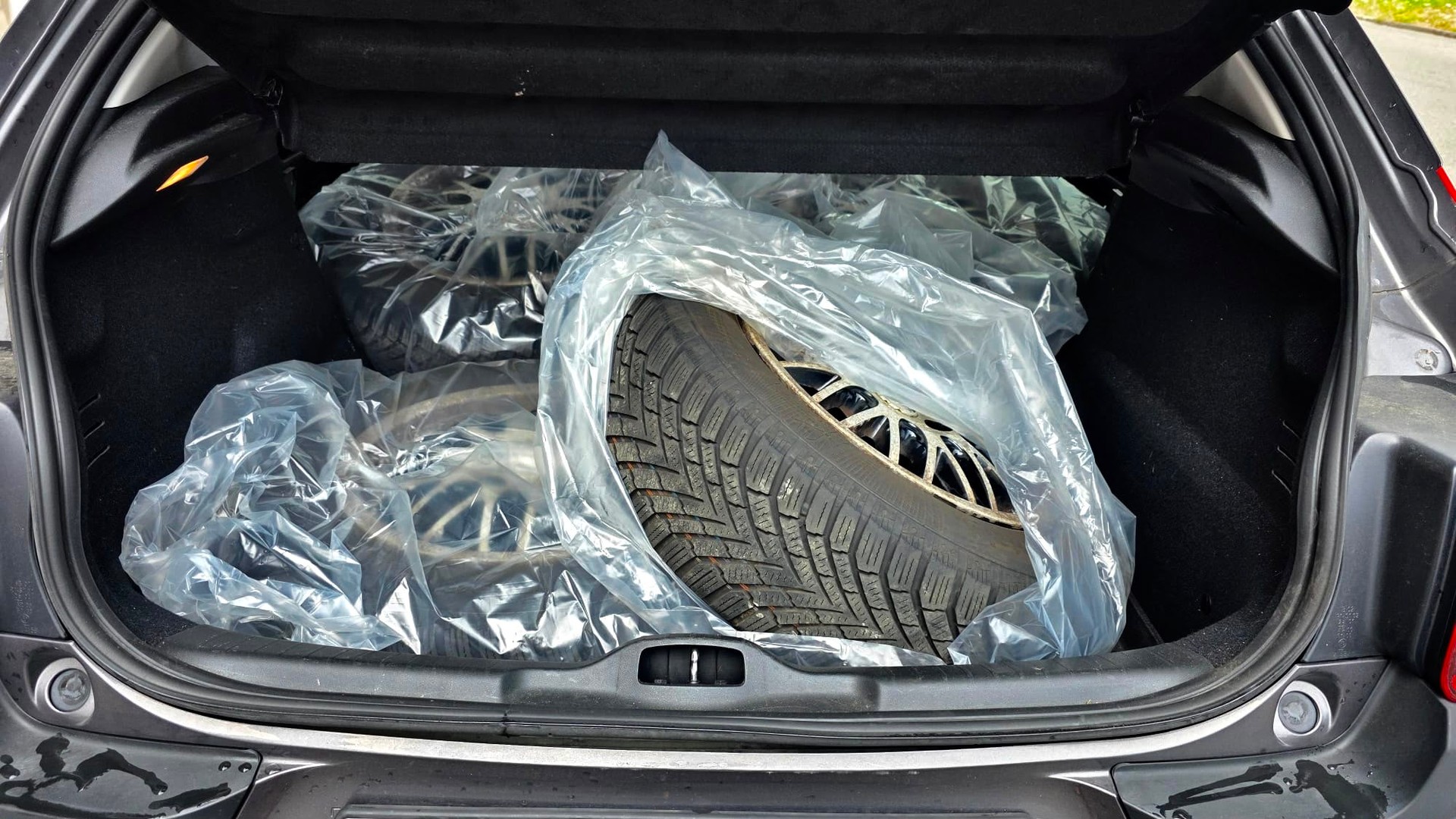 CITROEN C4 Cactus 1.6 BlueHDi Shine Edition ETG6-image-6