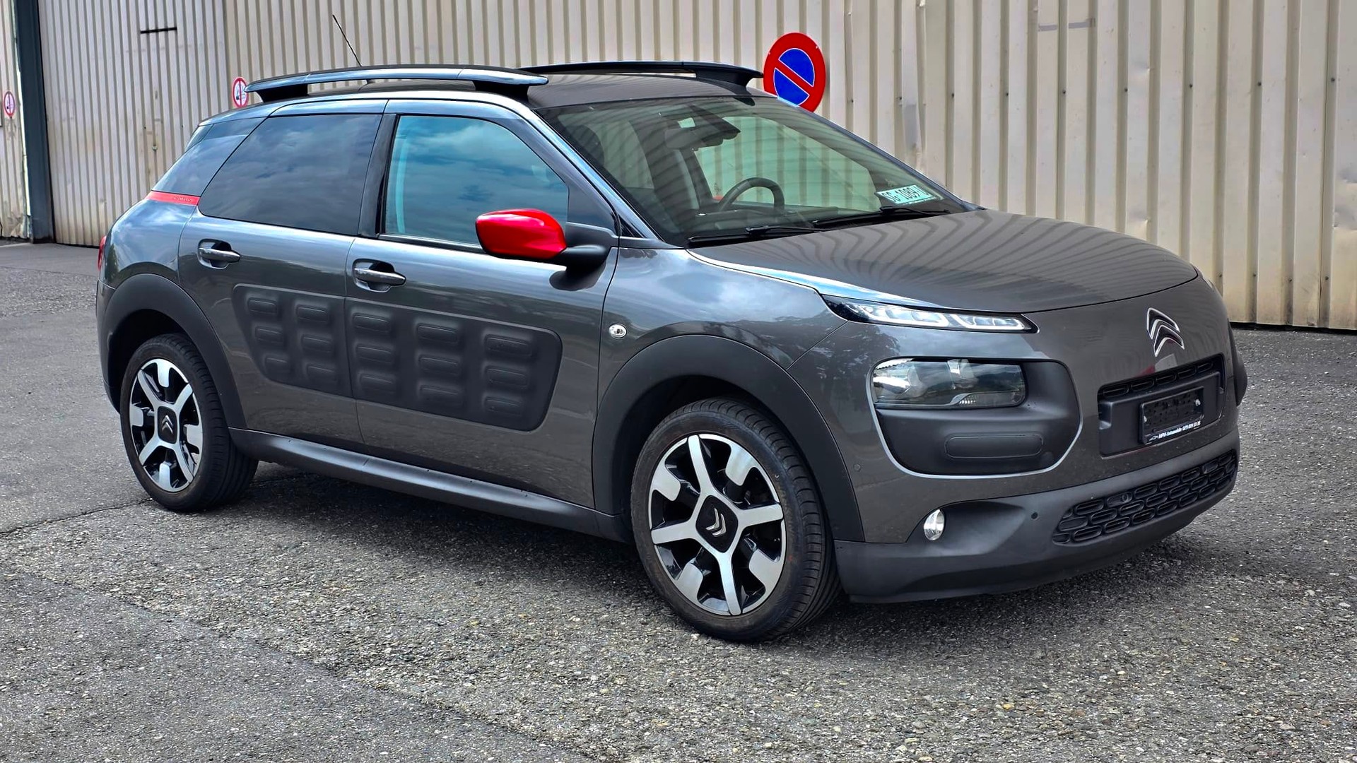 CITROEN C4 Cactus 1.6 BlueHDi Shine Edition ETG6-image-1