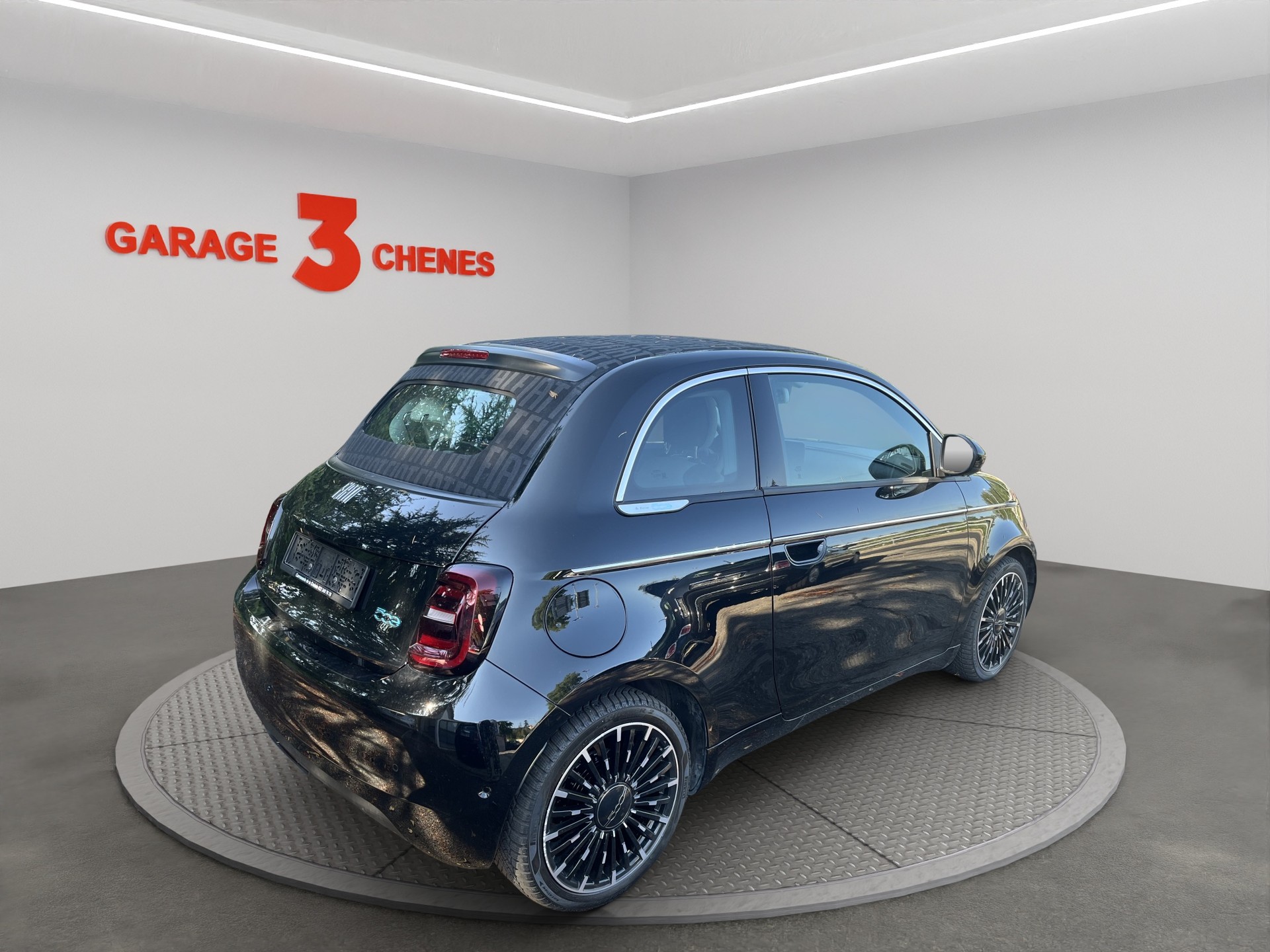 FIAT 500 C electric 87 kW La Prima-image-2