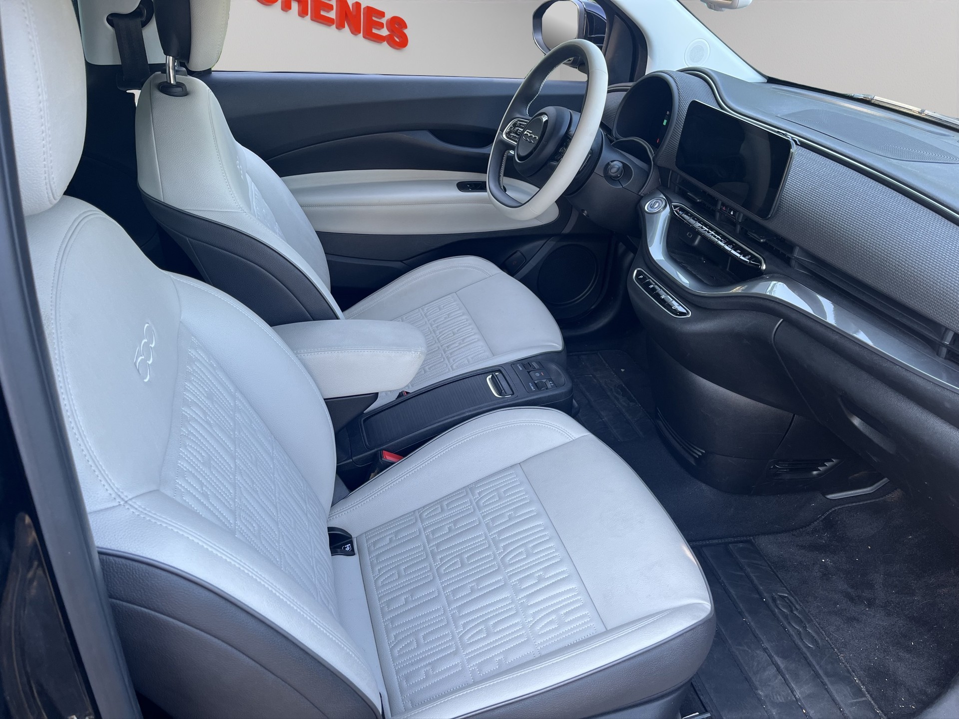 FIAT 500 C electric 87 kW La Prima-image-5