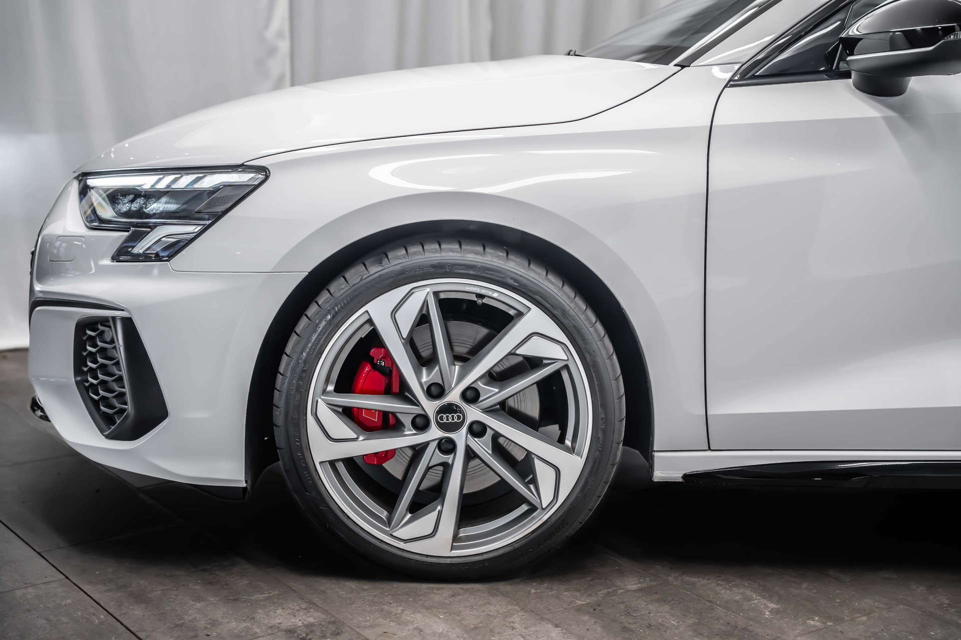 AUDI S3 Limousine 2.0 TFSI quattro S-tronic *Matrix*Carbon*Fahrassistenz*19"ALU*-showroom-element-3