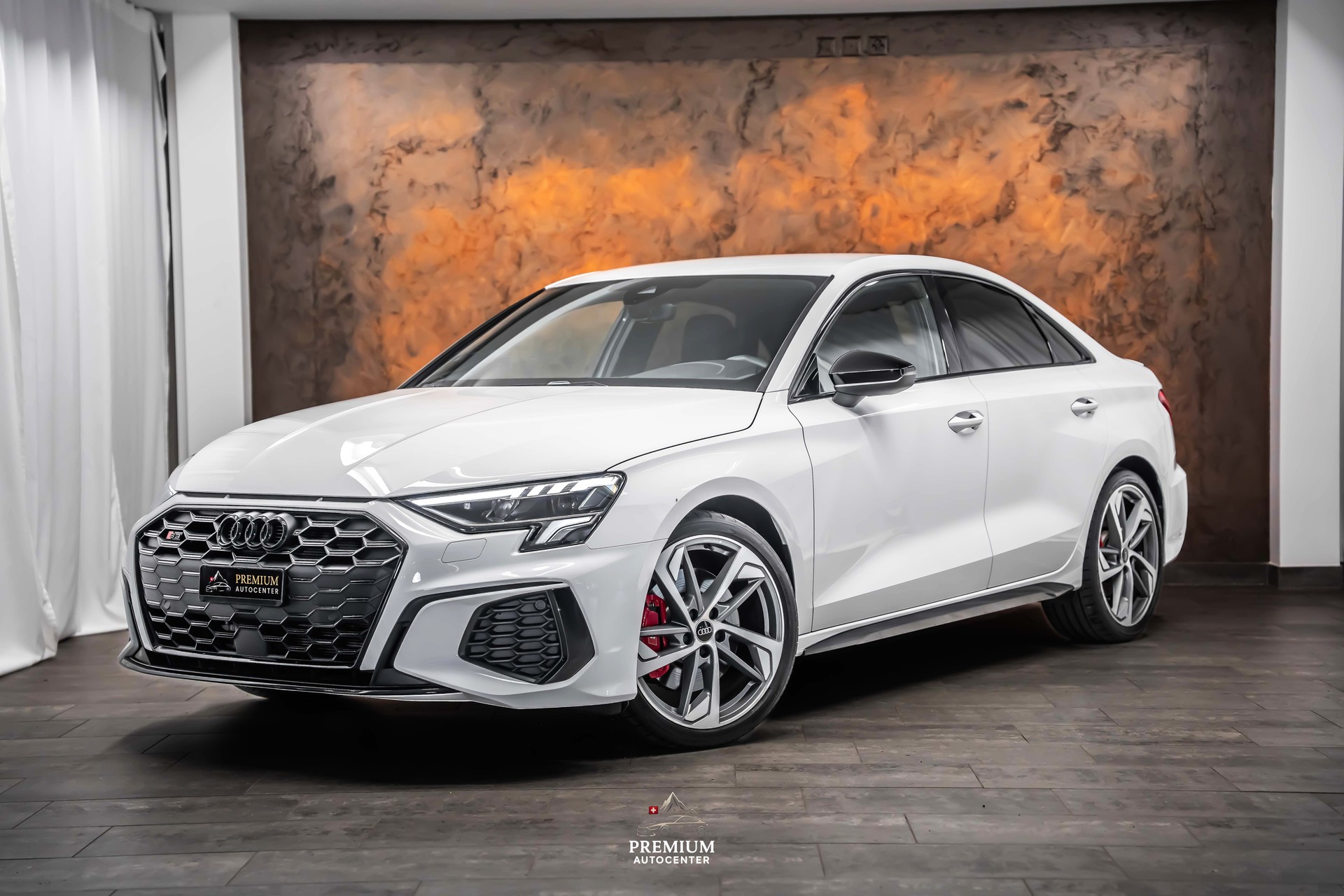 AUDI S3 Limousine 2.0 TFSI quattro S-tronic *Matrix*Carbon*Fahrassistenz*19"ALU*