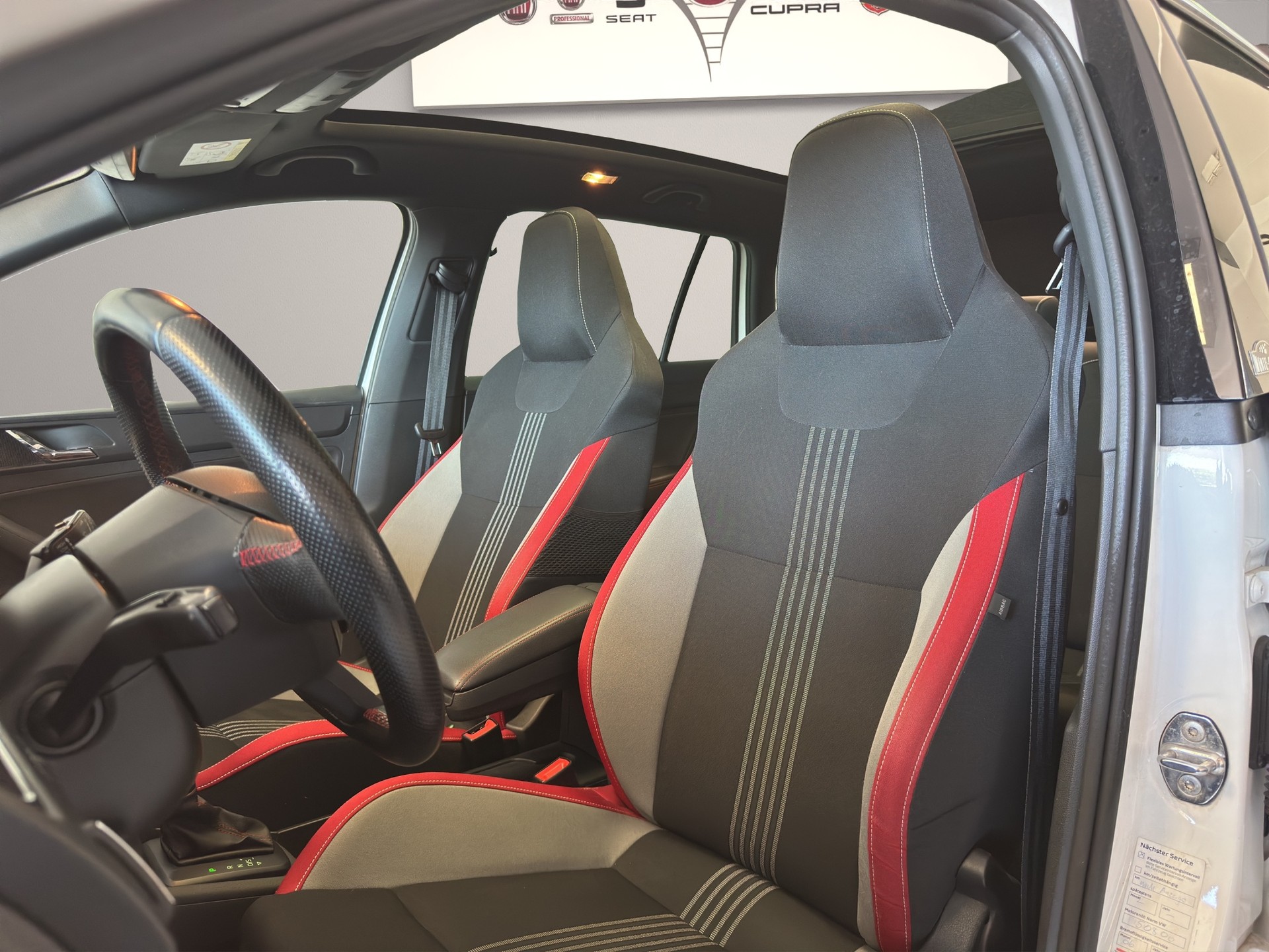 SKODA Rapid Spaceback 1.2 TSI Monte Carlo DSG-image-7