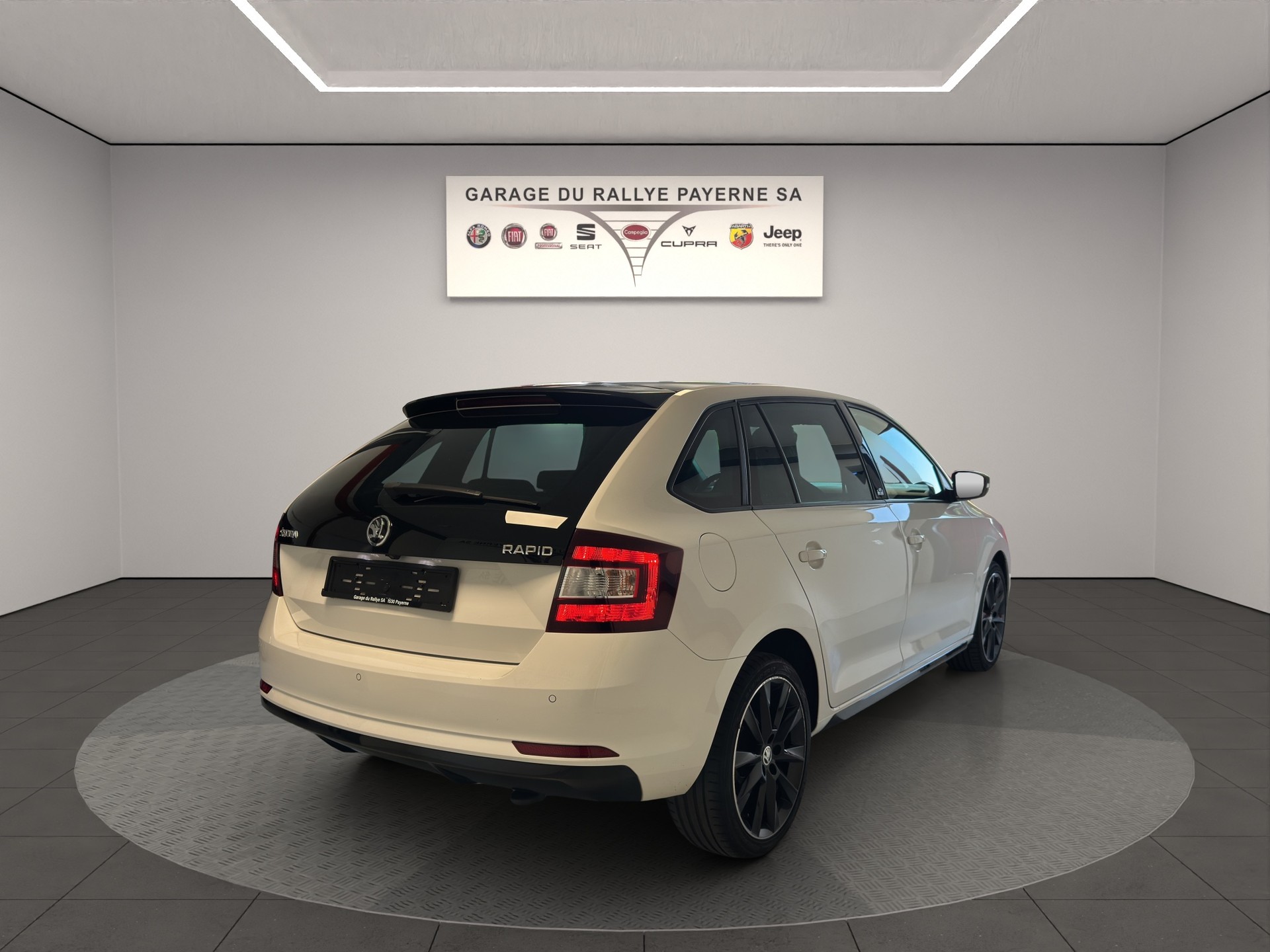 SKODA Rapid Spaceback 1.2 TSI Monte Carlo DSG-image-4