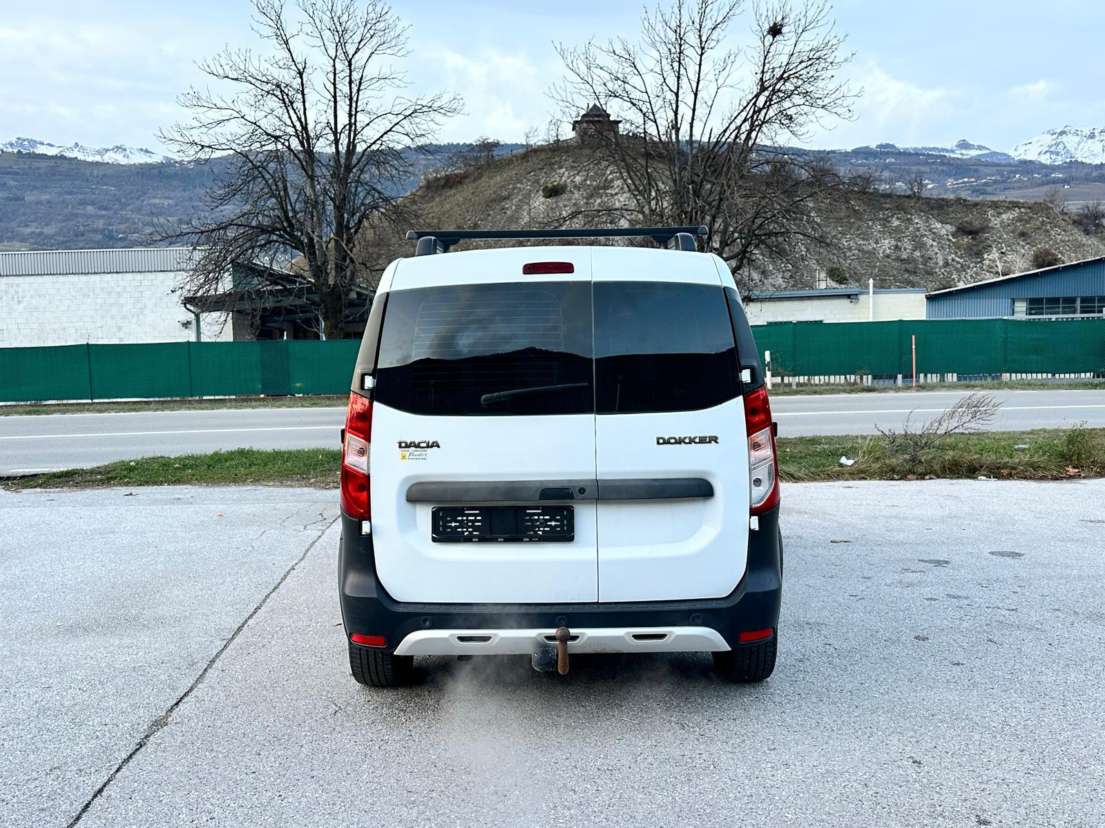 DACIA Dokker 1.2 T Stepway-image-11
