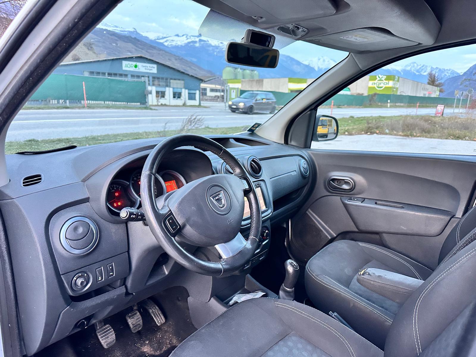 DACIA Dokker 1.2 T Stepway-image-7