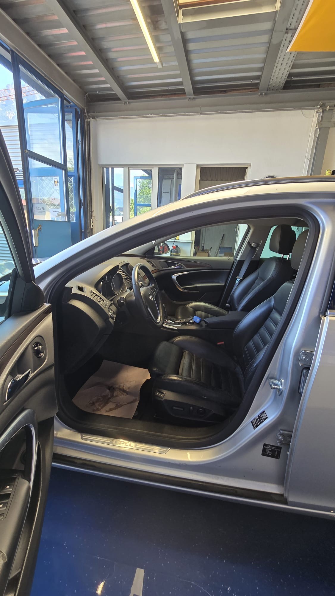 OPEL Insignia ST 2.0 Turbo Cosmo 4WD Aut.-image-3