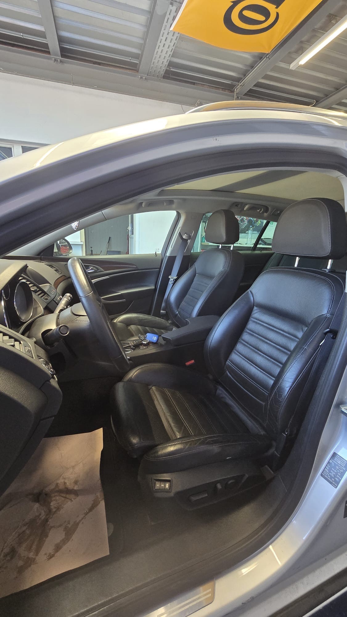OPEL Insignia ST 2.0 Turbo Cosmo 4WD Aut.-image-4