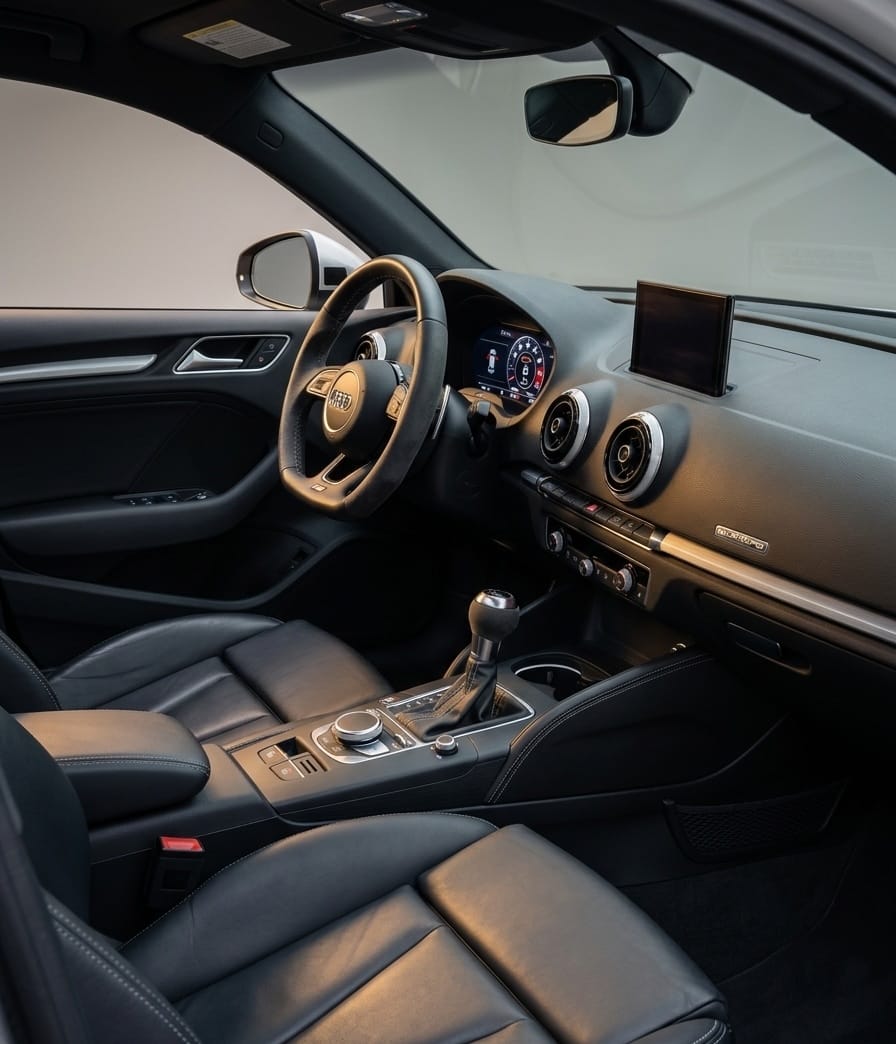 AUDI 2.5 T FSI quattro S-Tronic-image-3