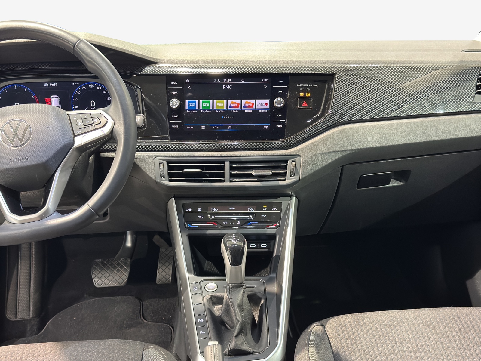 VW Taigo 1.0 TSI Life DSG-image-10